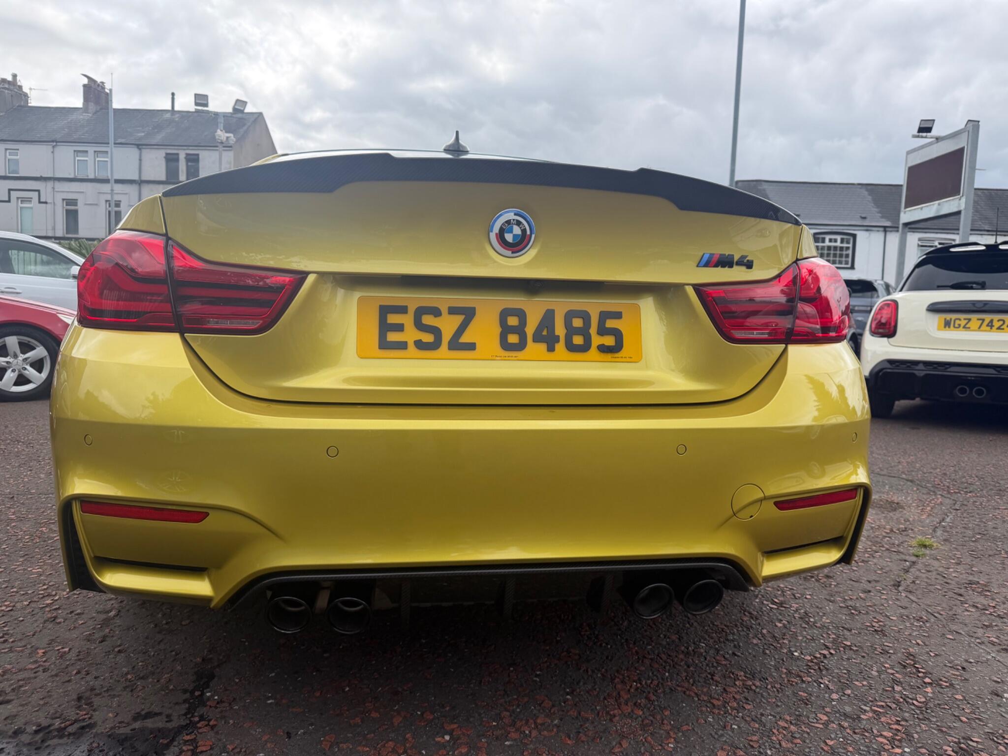 BMW M4 view 9
