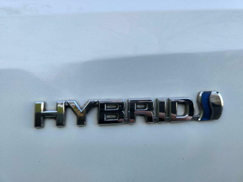 2014 Toyota Auris 1.8 VVT-h Excel Touring Sports CVT Euro 5 (s/s) 5dr • 104,000 miles image 50
