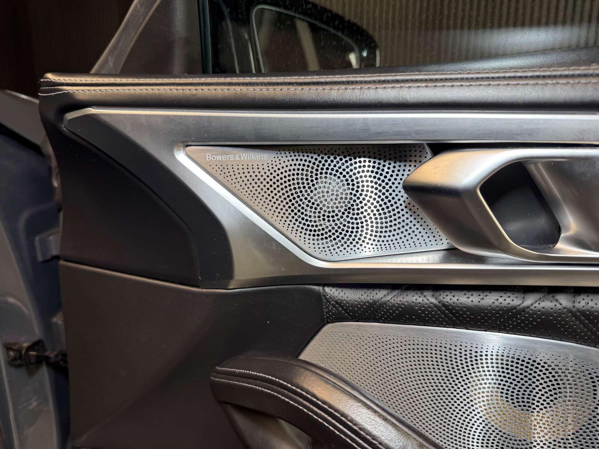 BMW M8 view 31