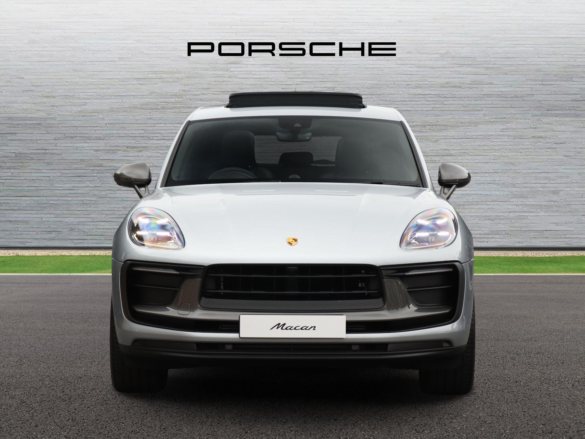 Porsche Macan view 48