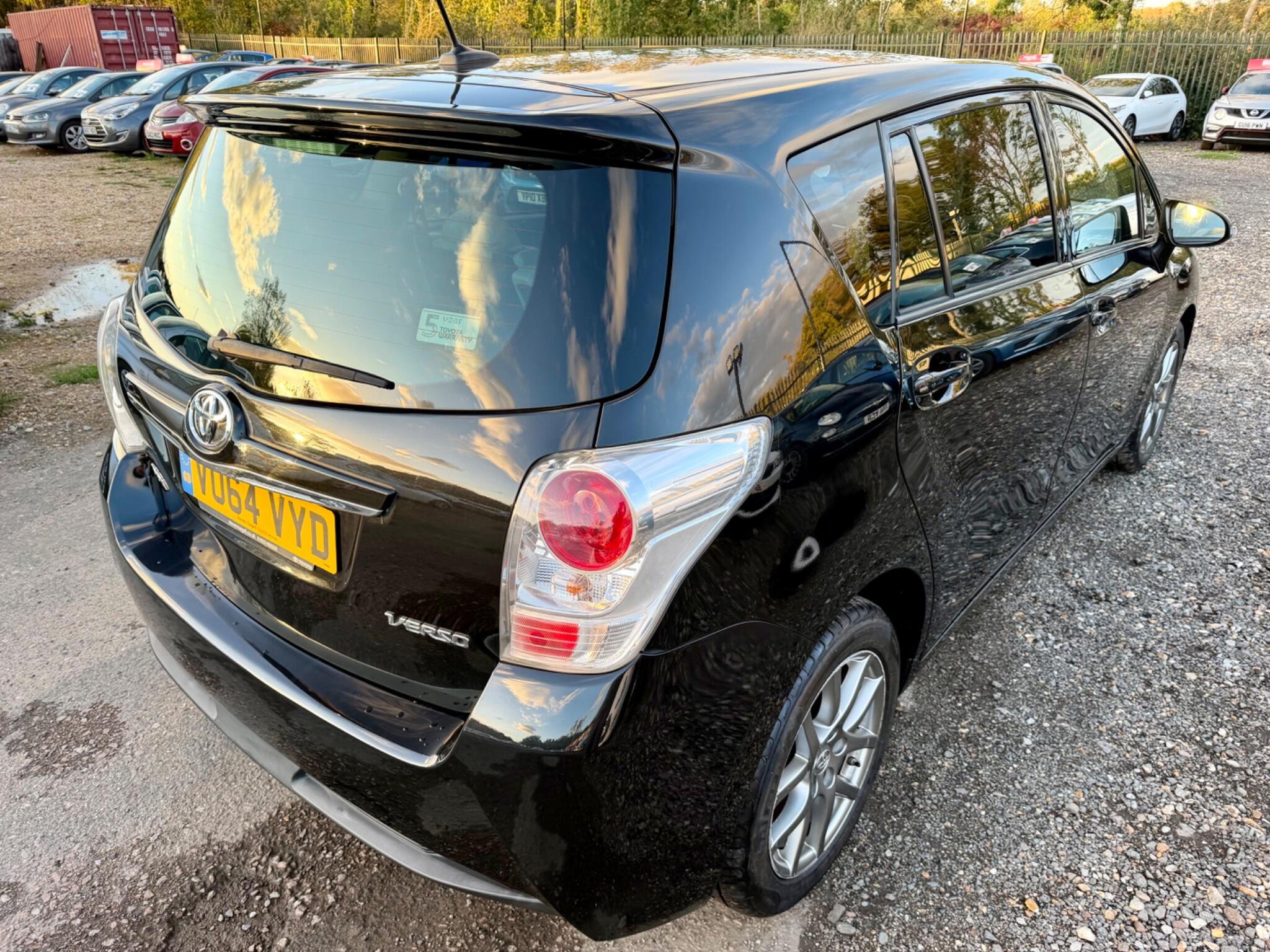 Toyota Verso view 18