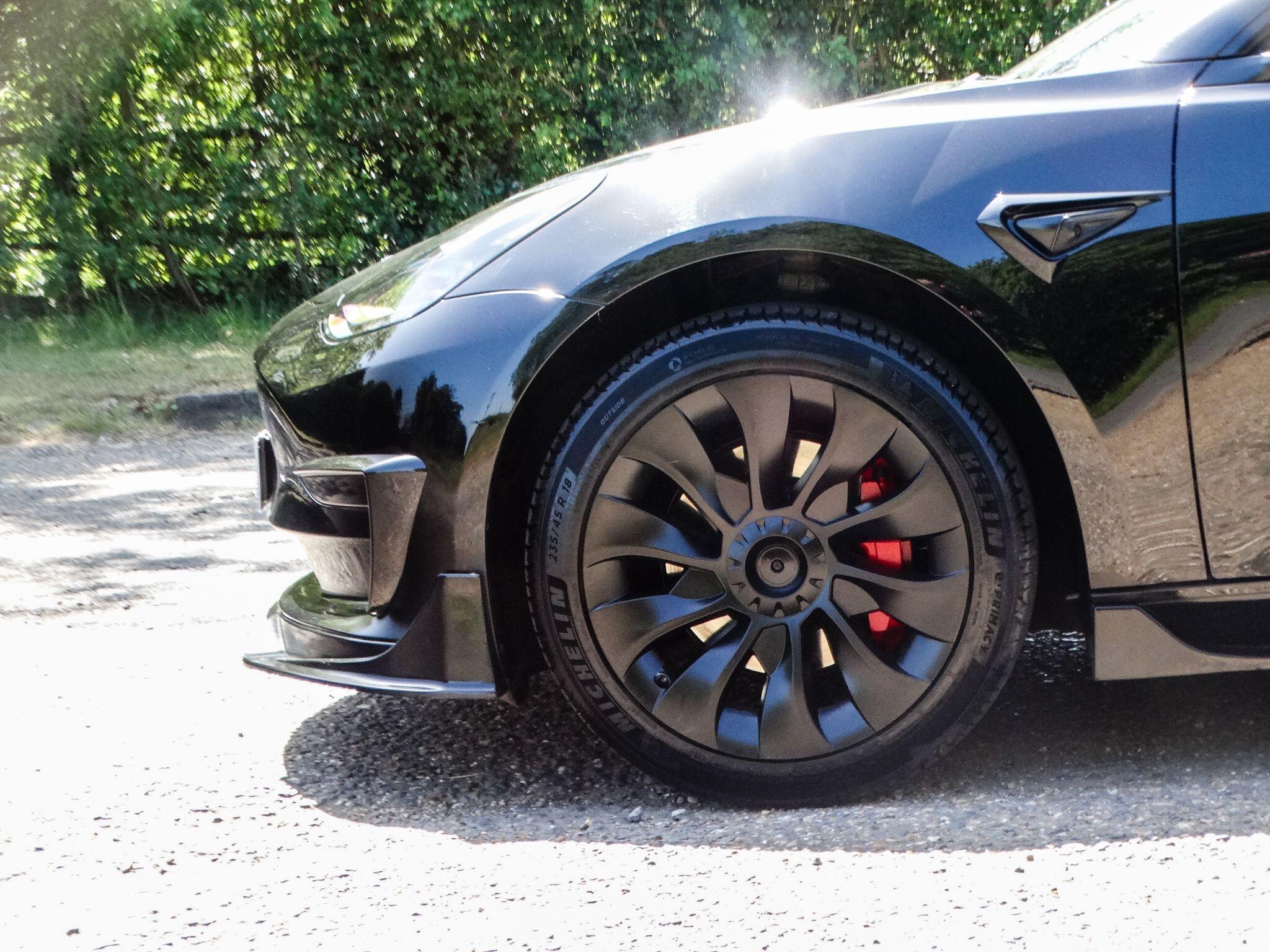 Tesla Model 3 view 5