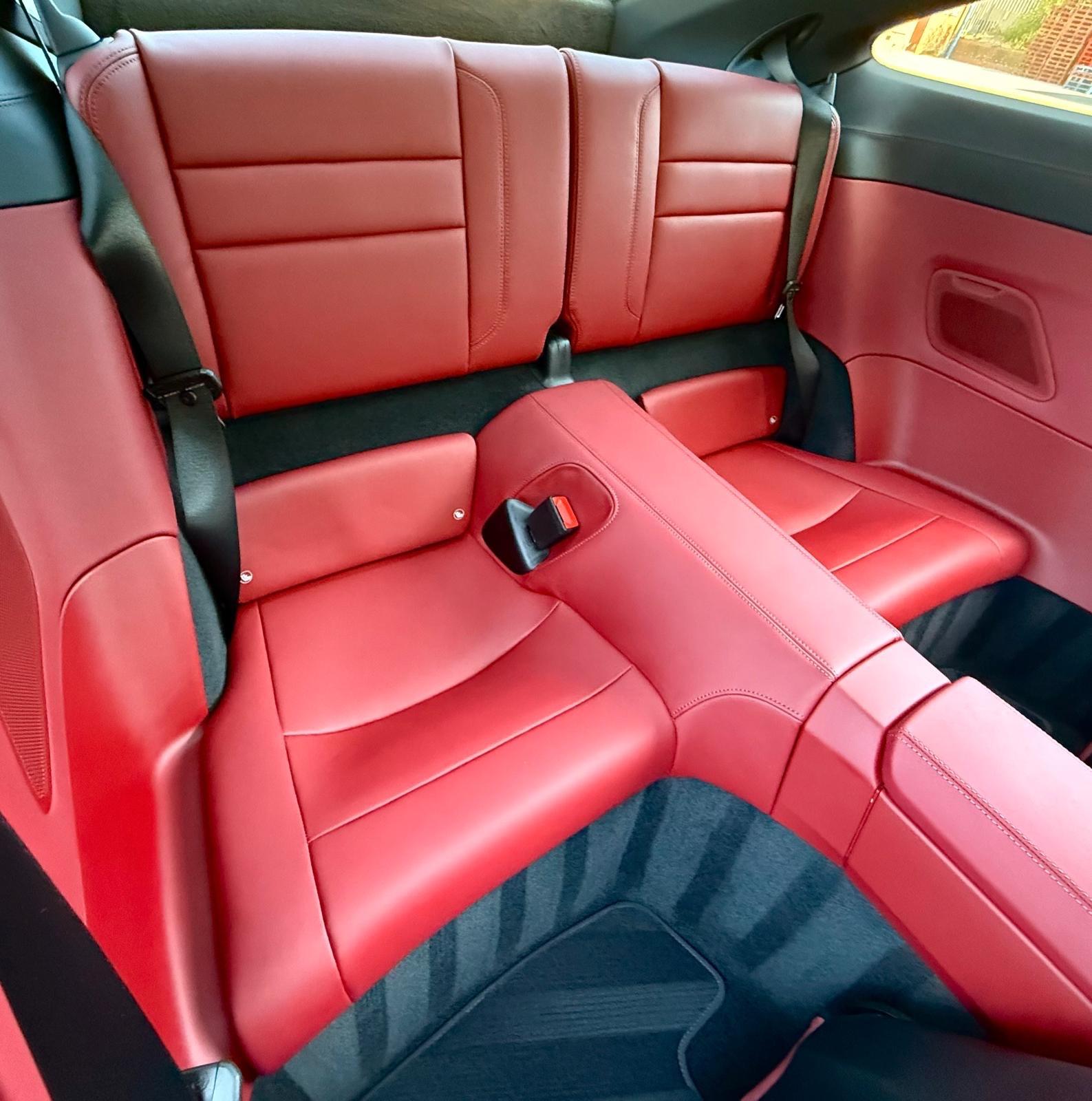 Porsche 911 view 22