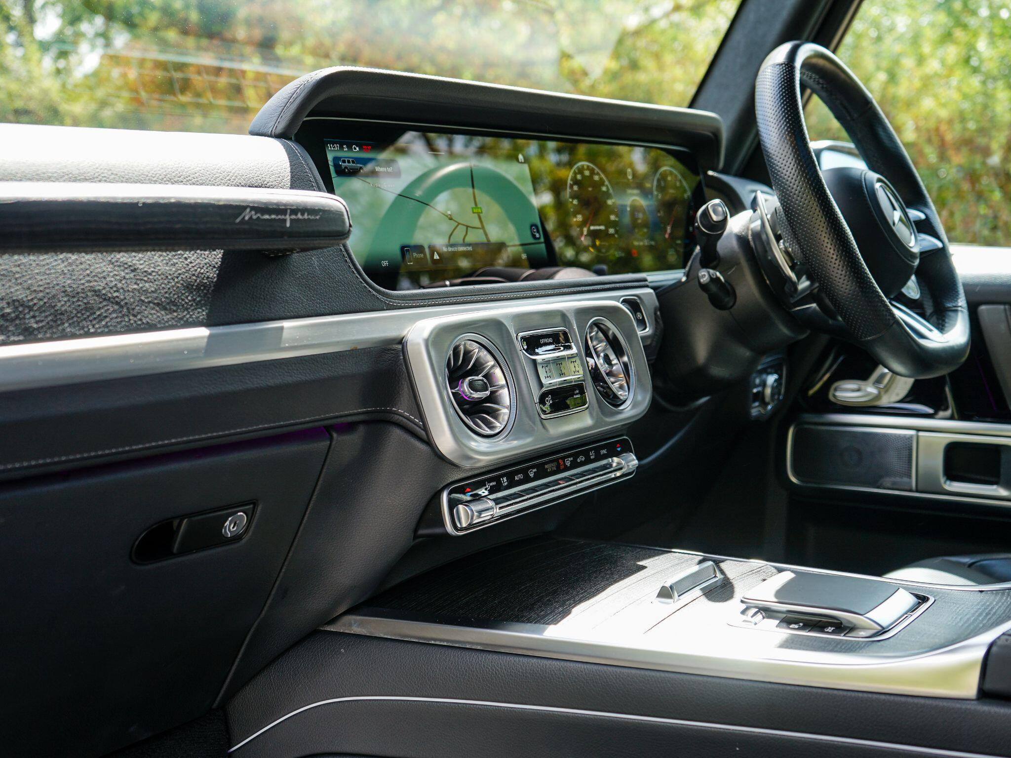 Mercedes-Benz G Class view 21