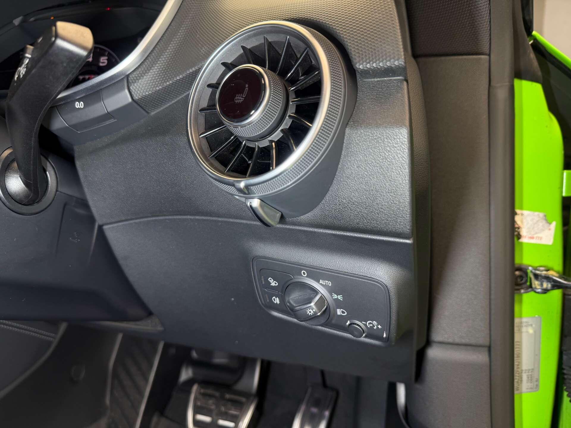 Audi TT RS view 31