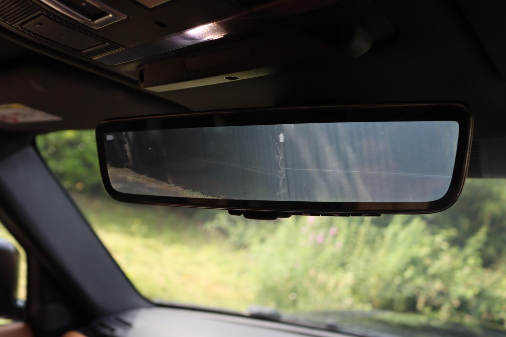 Land Rover Defender view 44