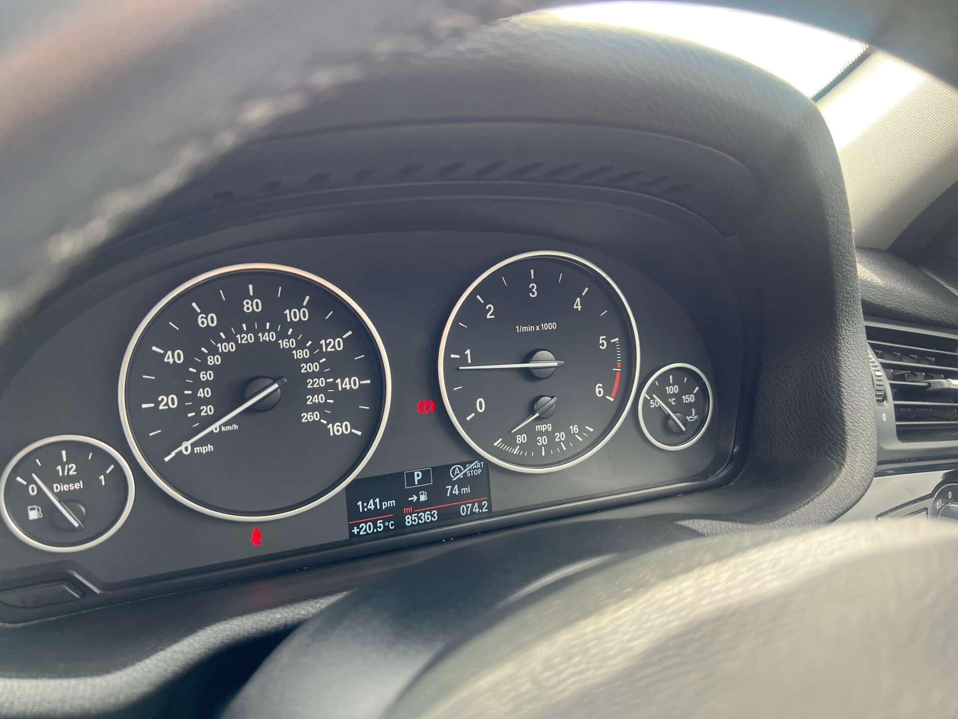 BMW X3 view 25