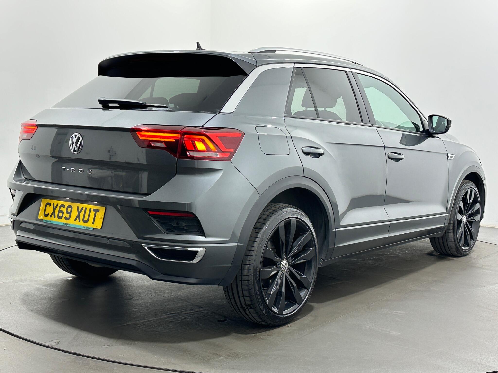 Volkswagen T-Roc view 48