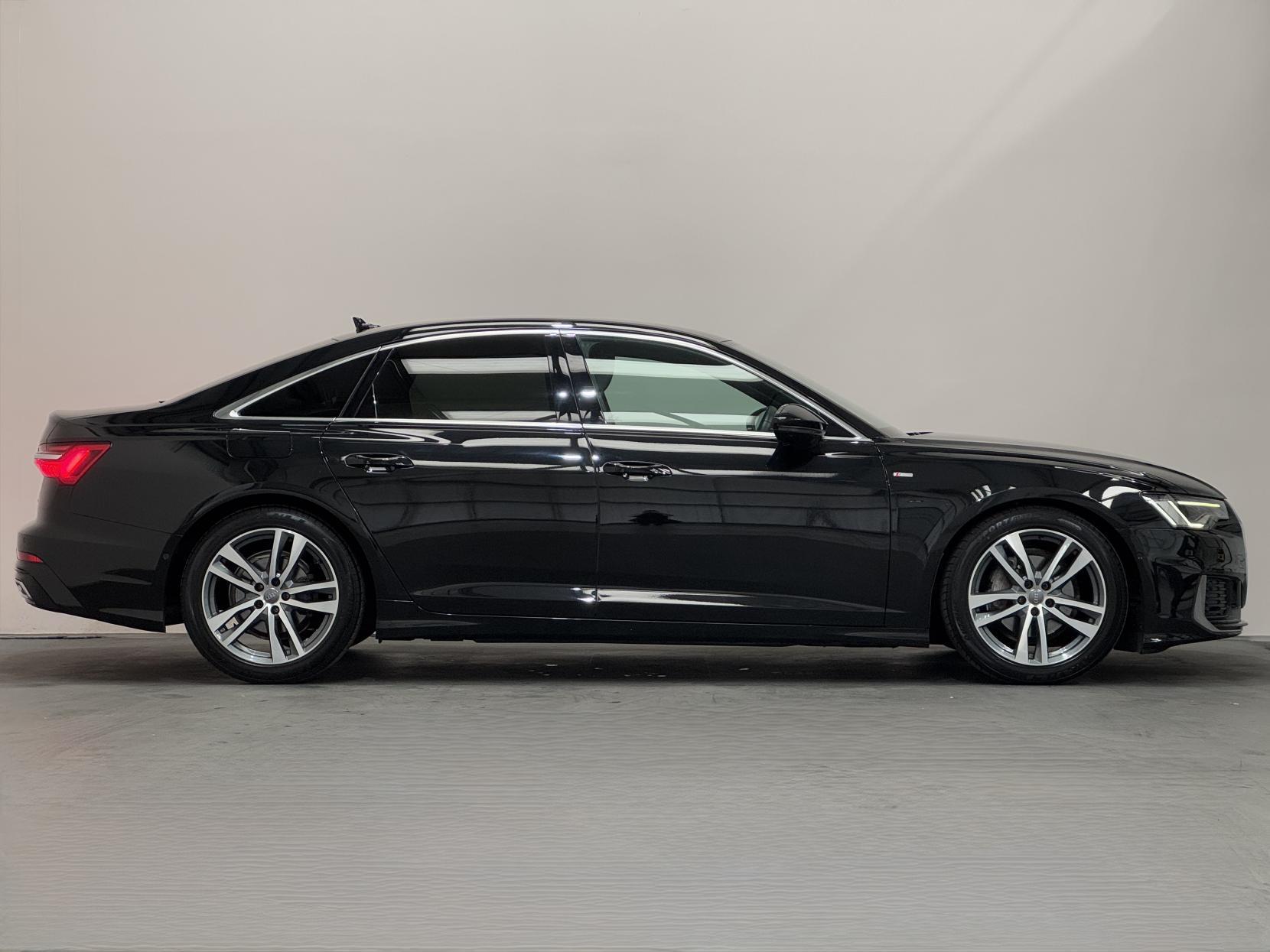 Audi A6 Saloon view 14