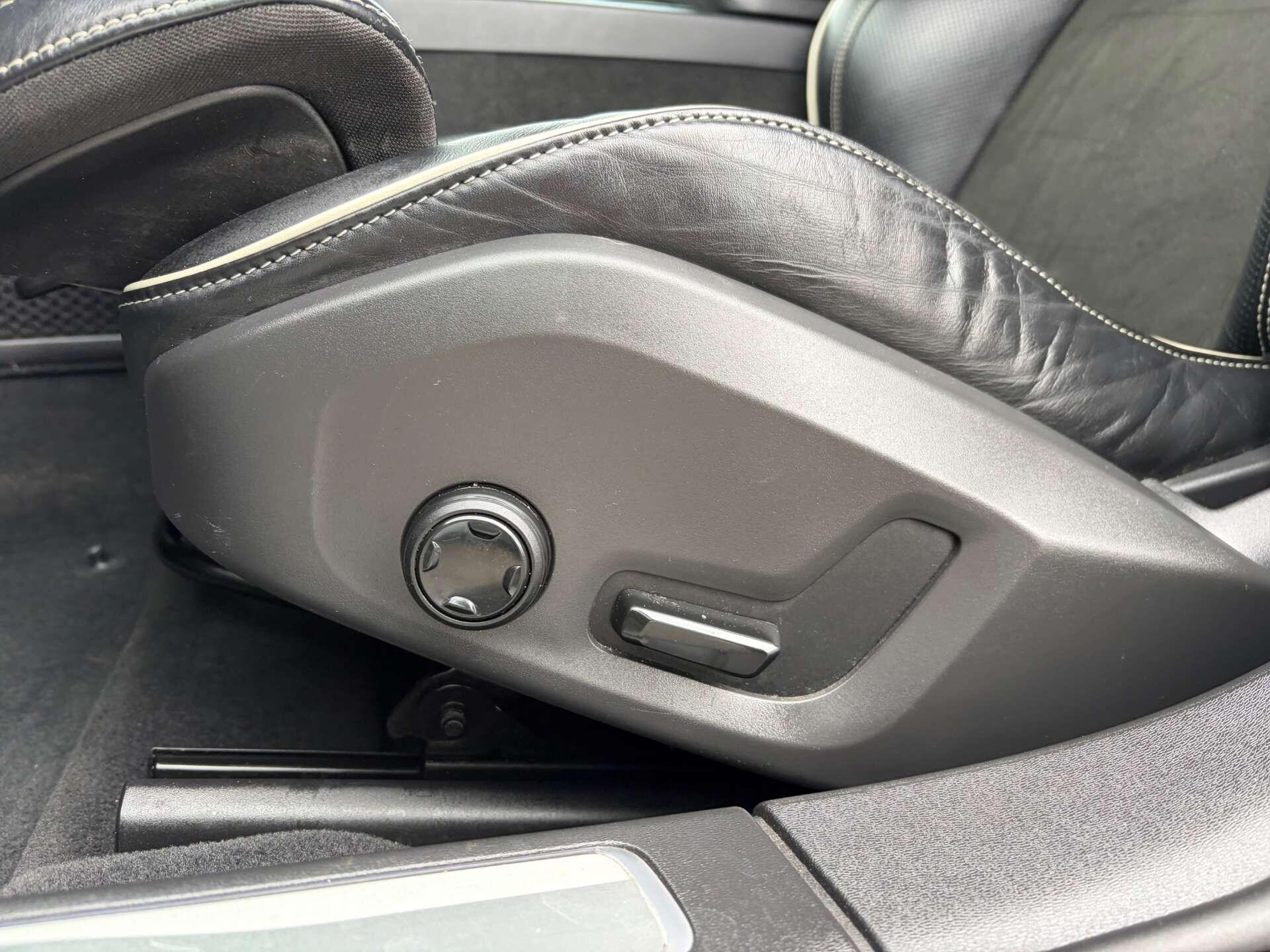 Volvo S90 view 19