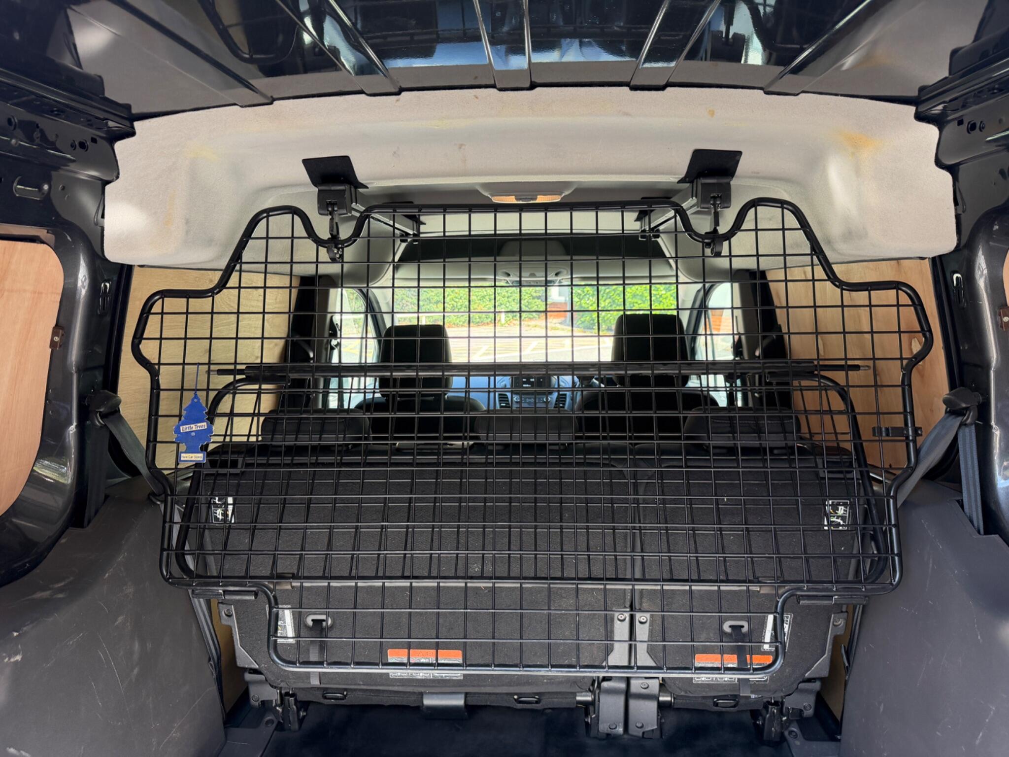 Ford Transit Connect view 25