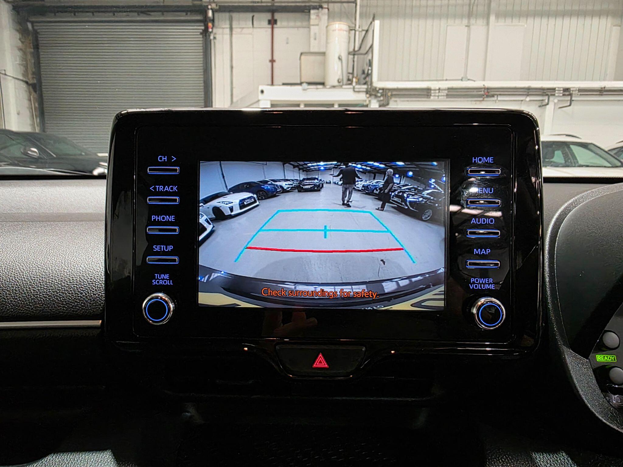 Toyota Yaris view 8