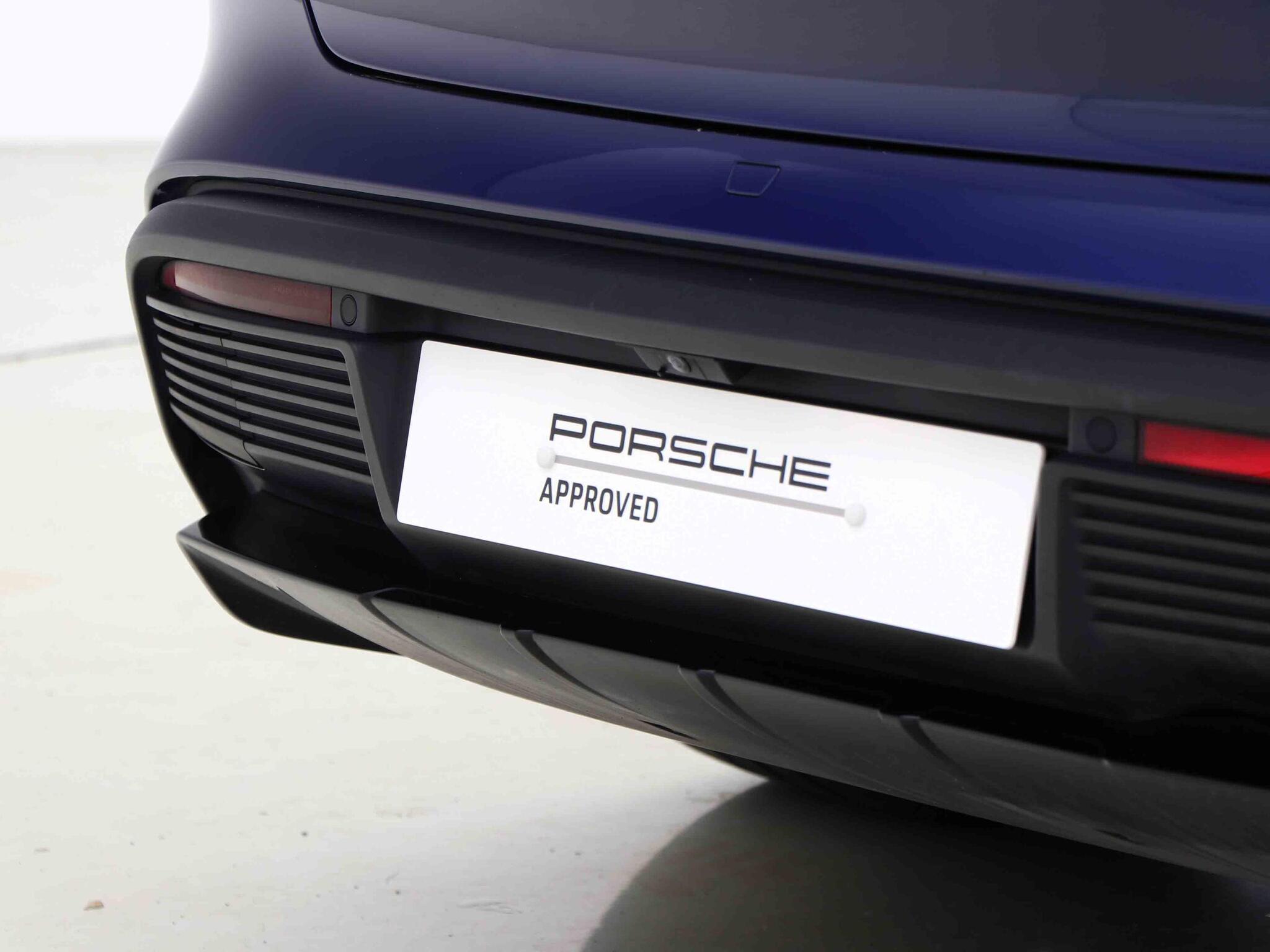 Porsche Taycan view 21