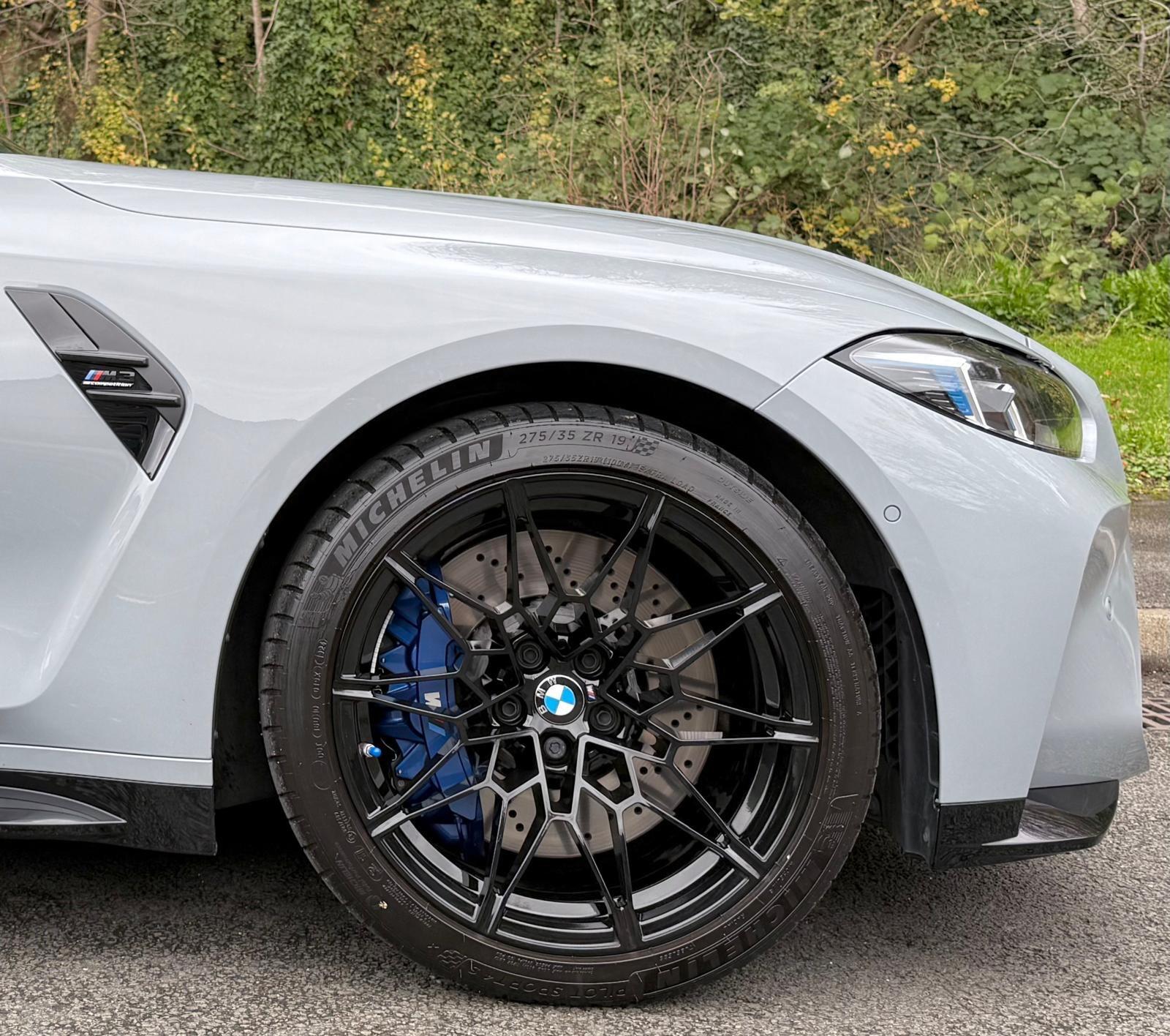 BMW M3 view 11