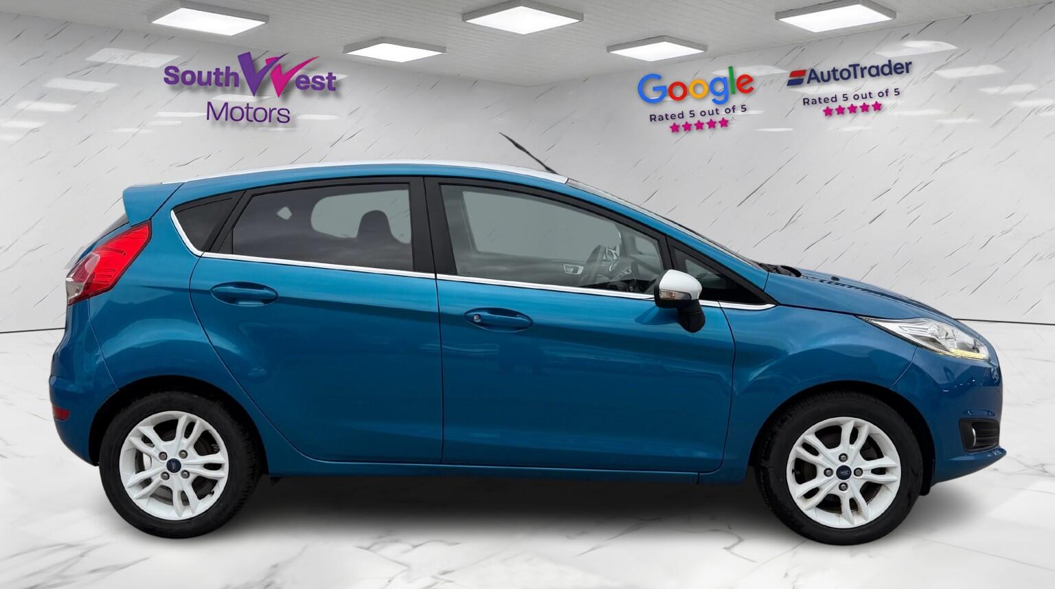Ford Fiesta view 3