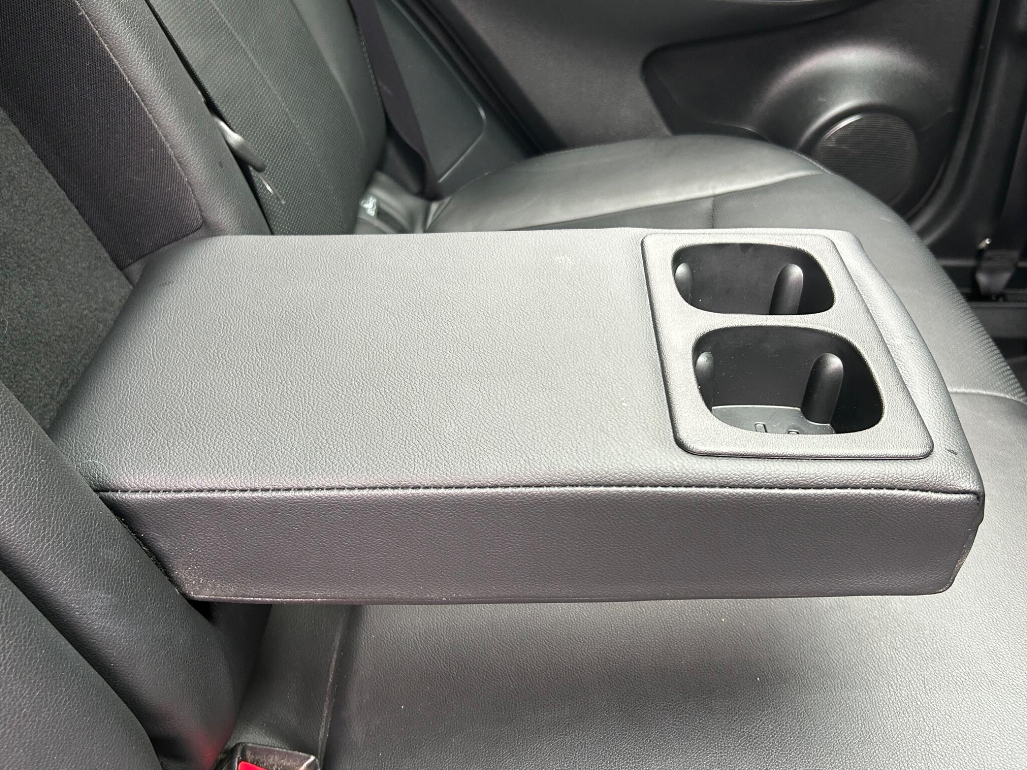 Nissan Qashqai view 25