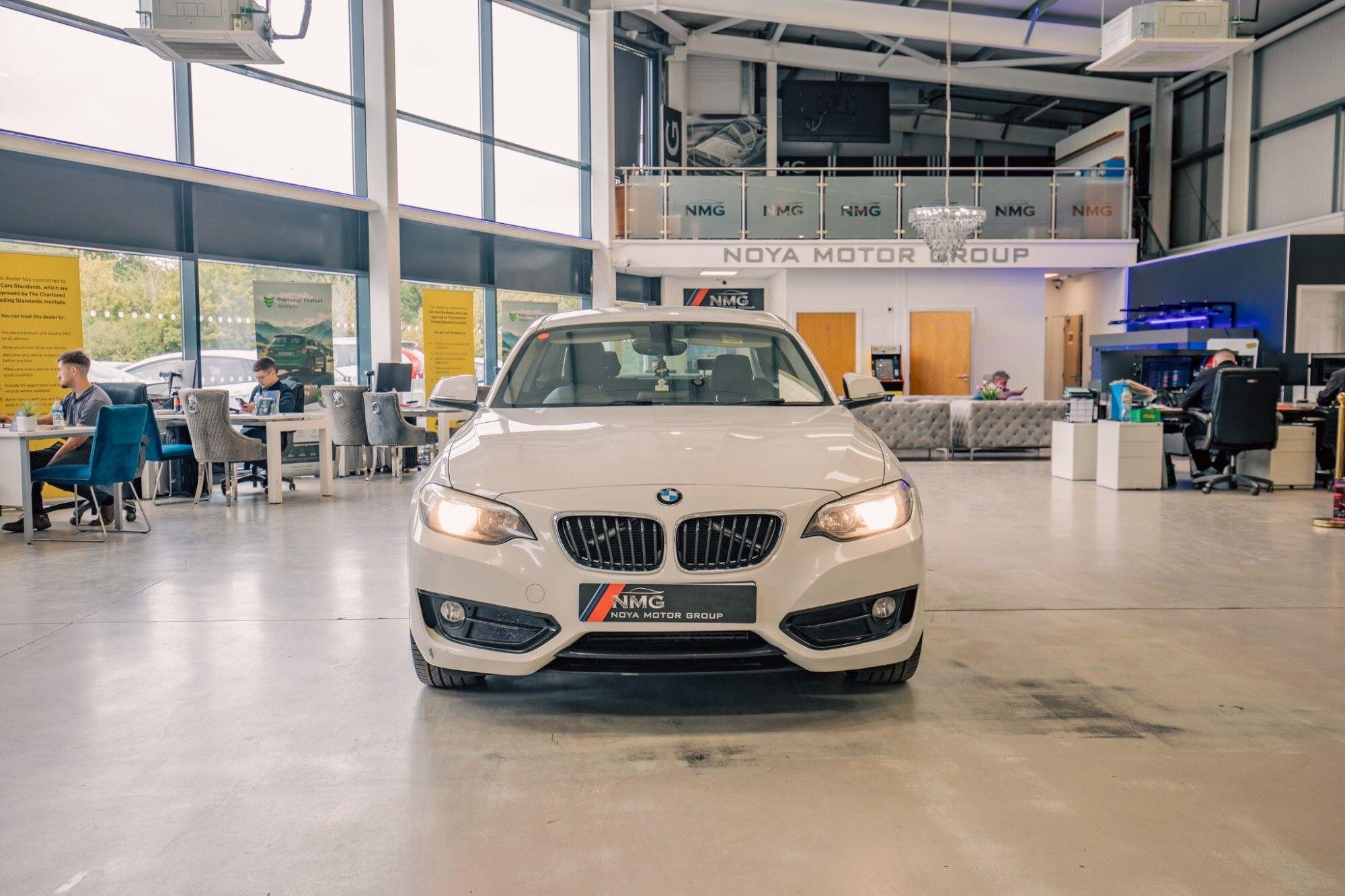 BMW 2 Series view 9