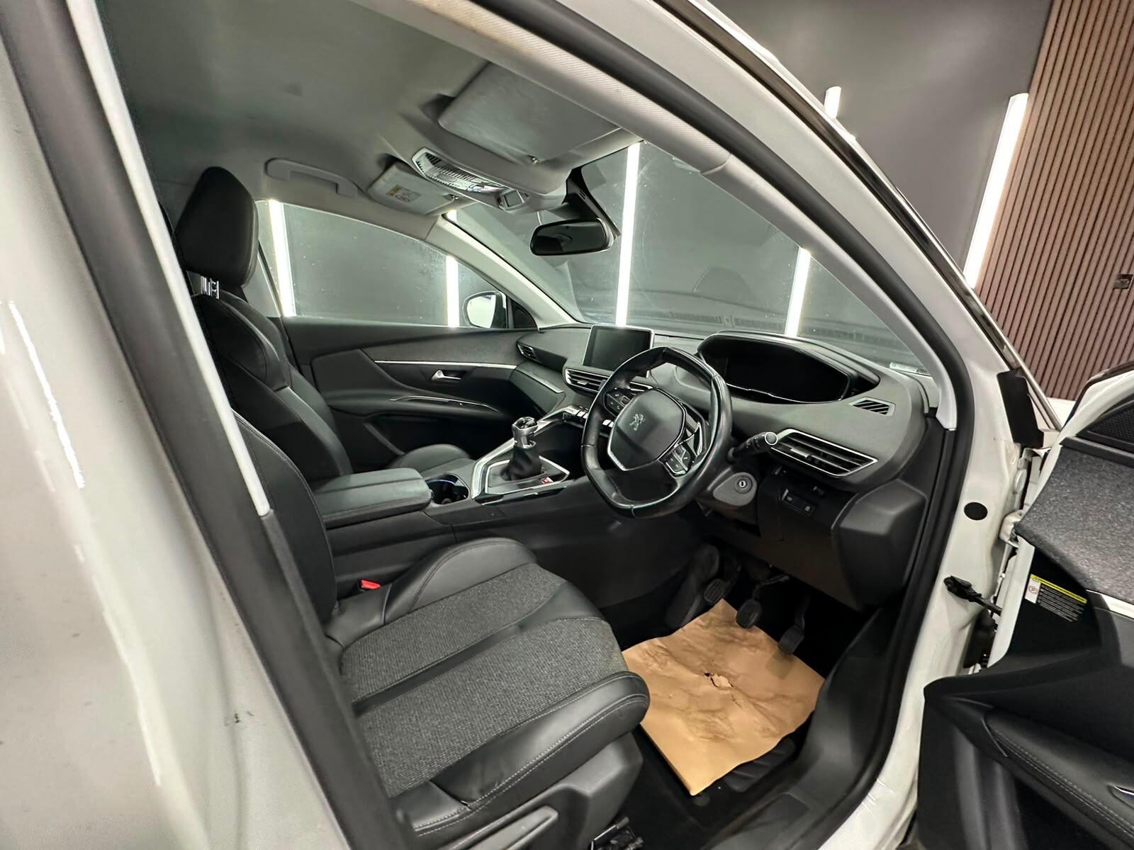 Peugeot 3008 view 22