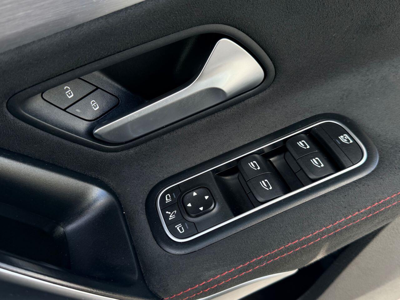 Mercedes-Benz A Class view 30