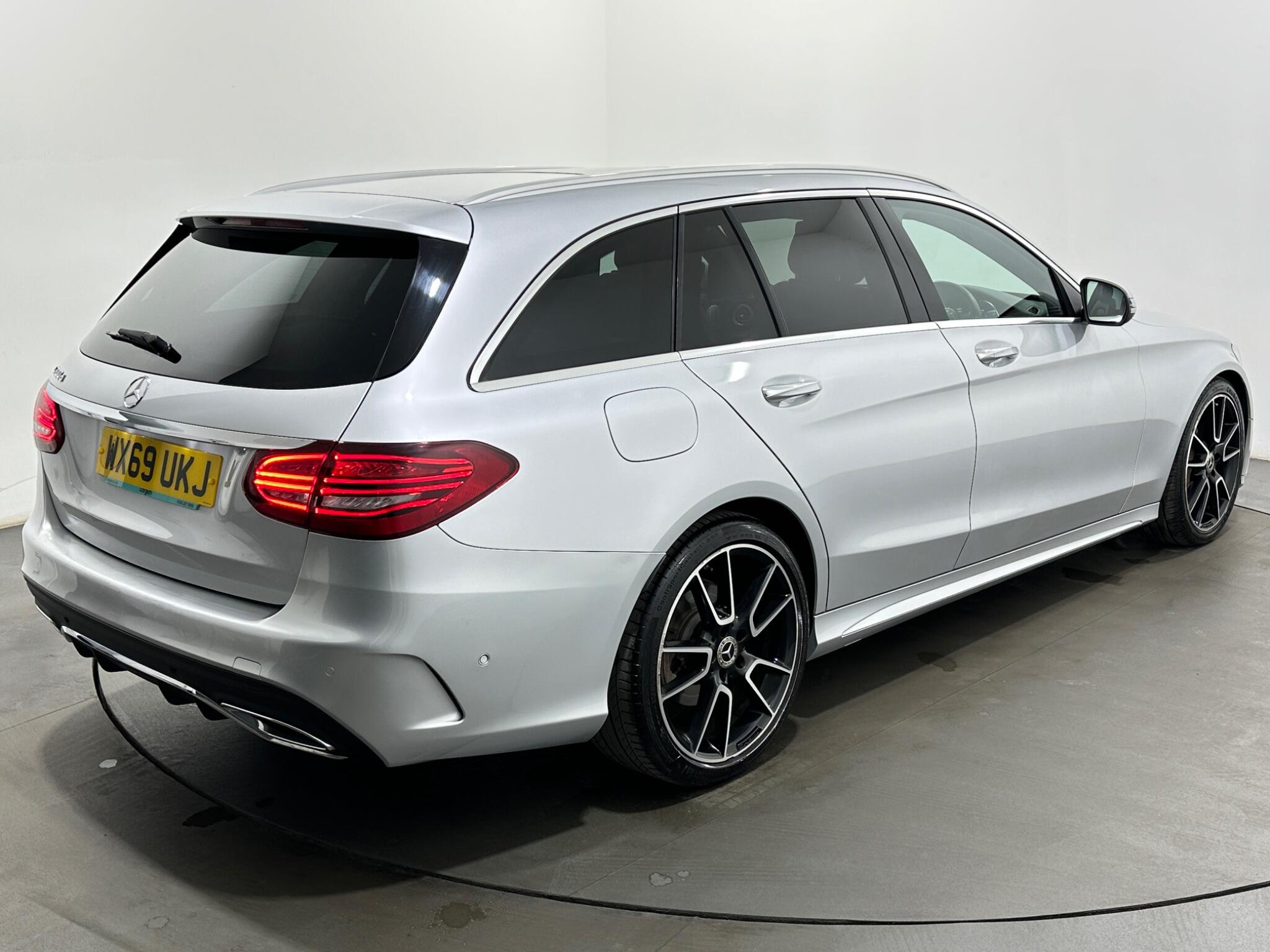 Mercedes-Benz C Class view 54