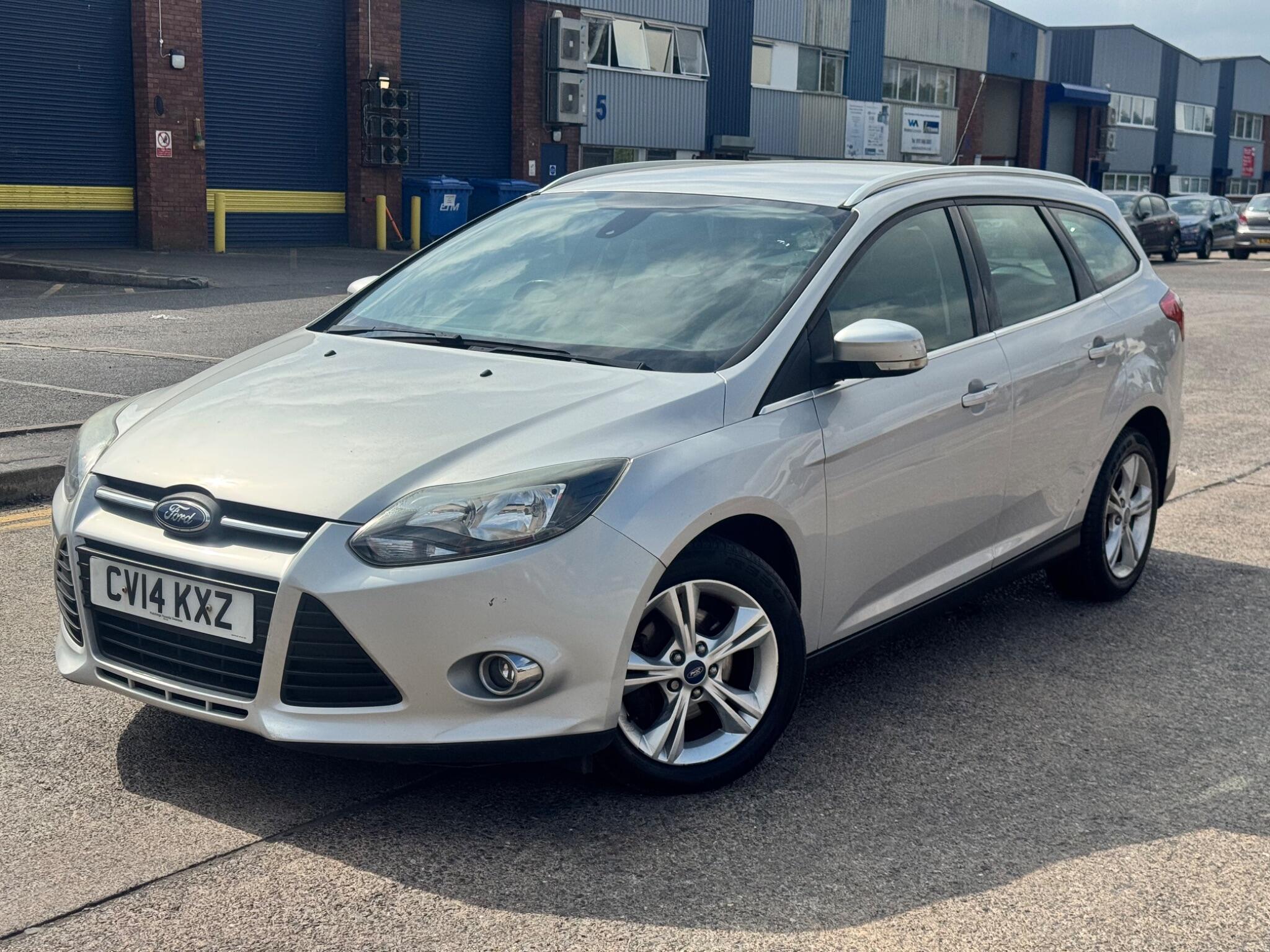 Ford Focus view 22