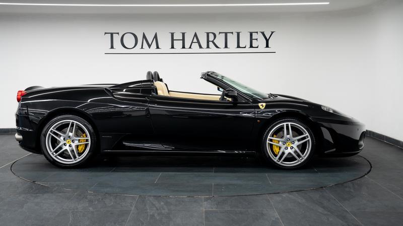 Ferrari F430 view 8