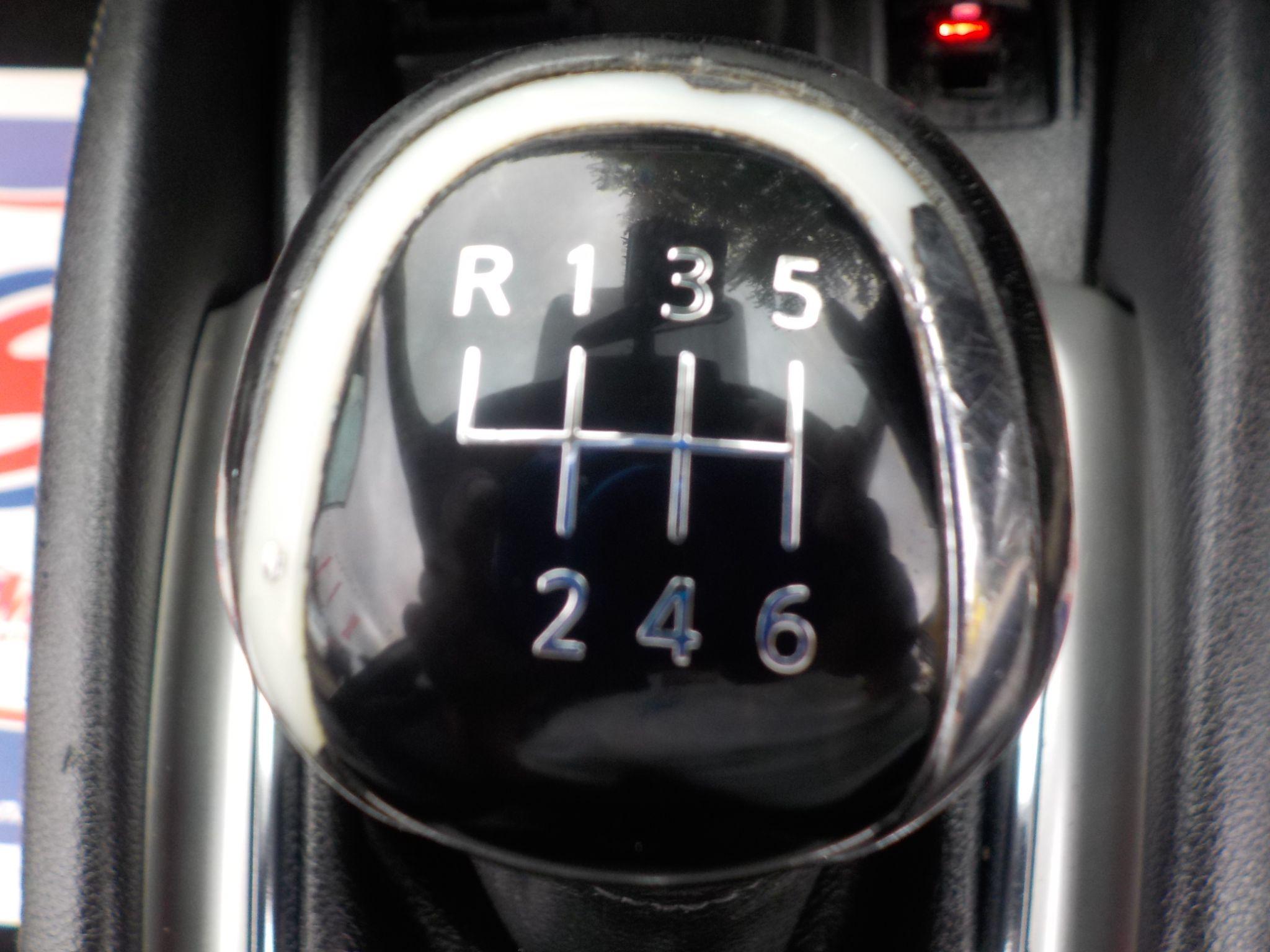 Nissan Qashqai 1.6 dCi Tekna 2WD Euro 5 (s/s) 5dr