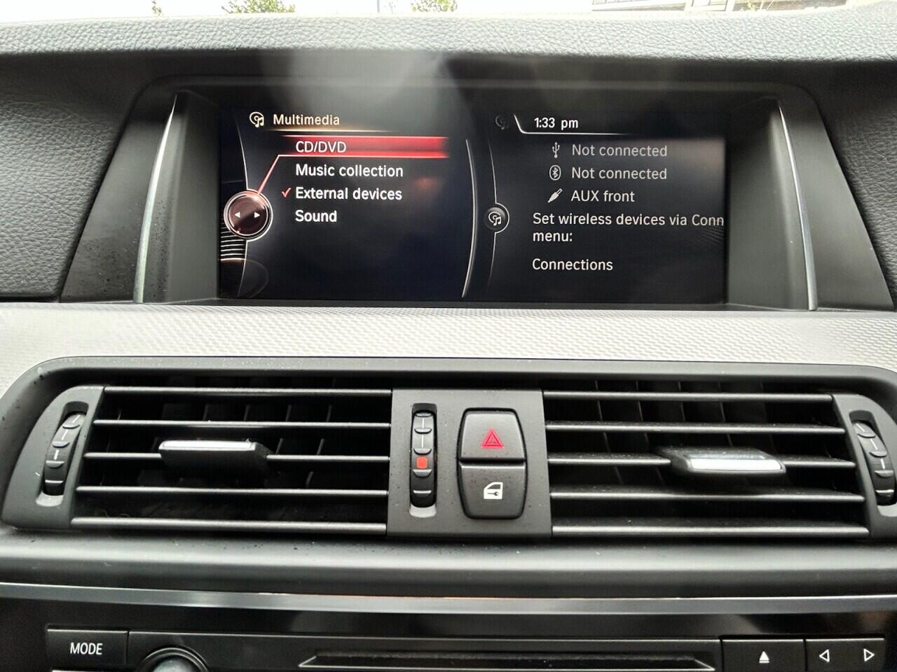 BMW 5 Series view 33