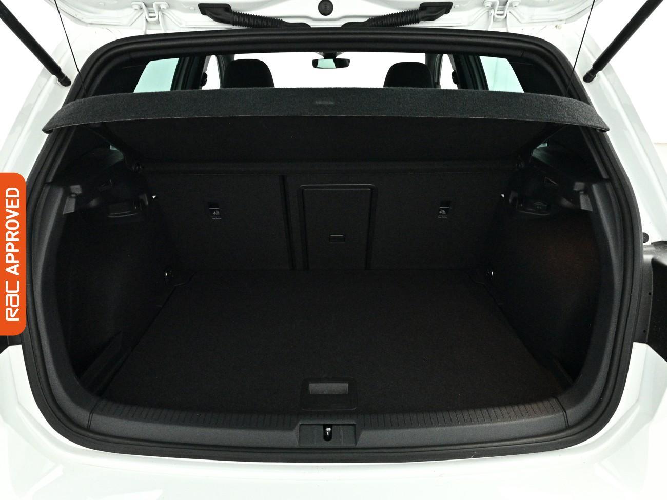 Volkswagen Golf view 26