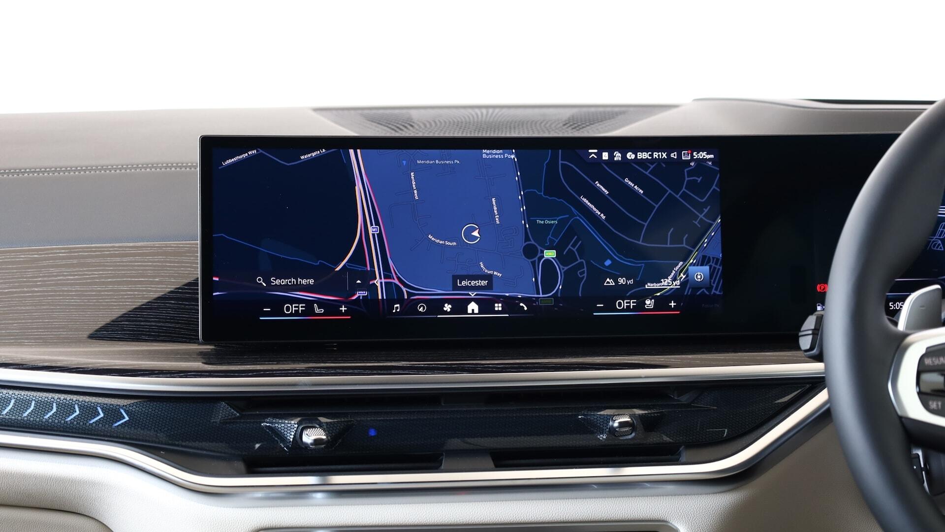 BMW X5 view 8