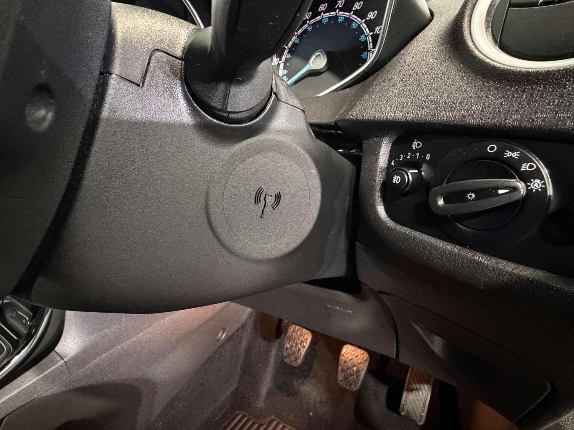 Ford Fiesta view 18