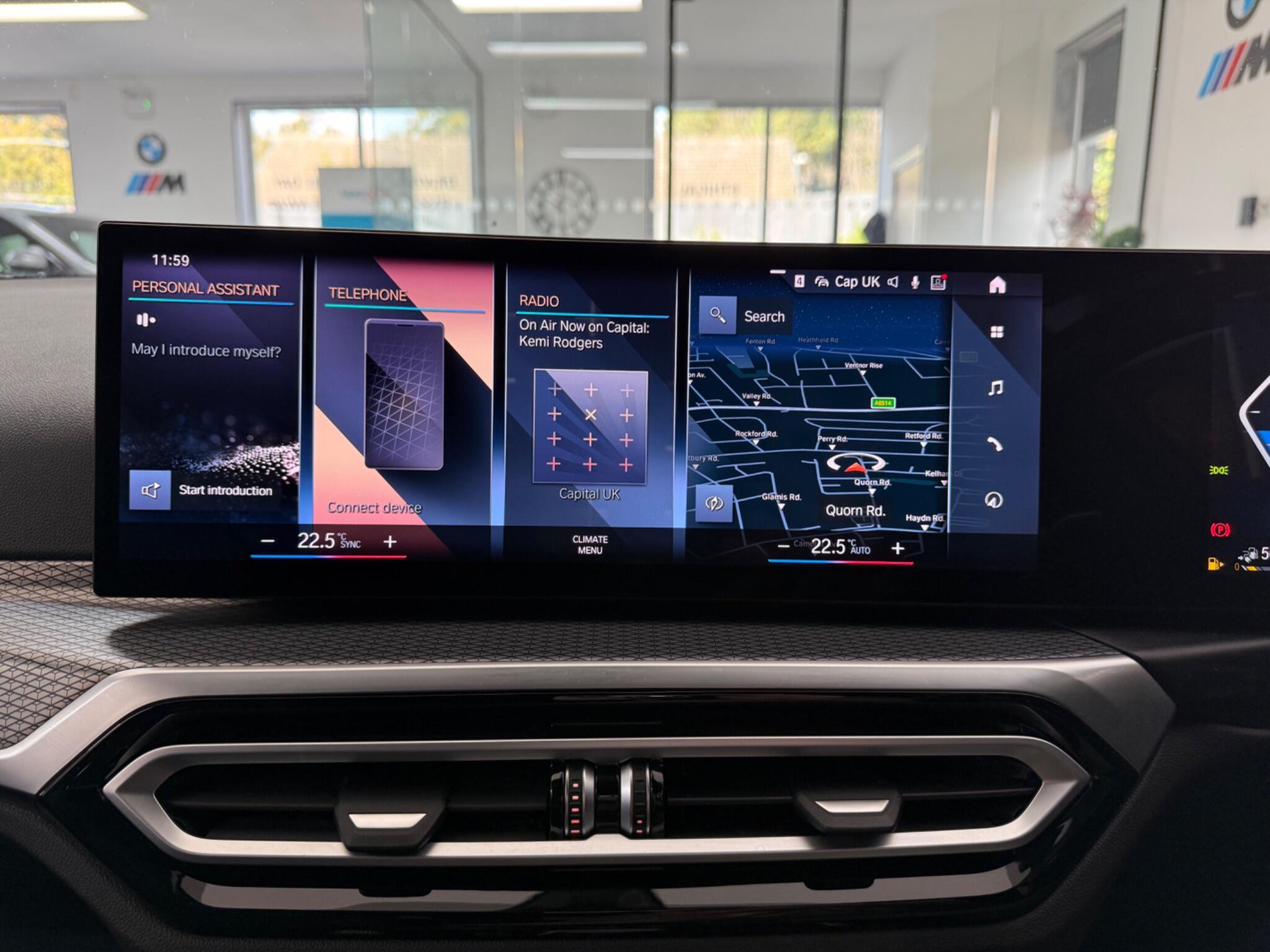 BMW 3 Series view 16
