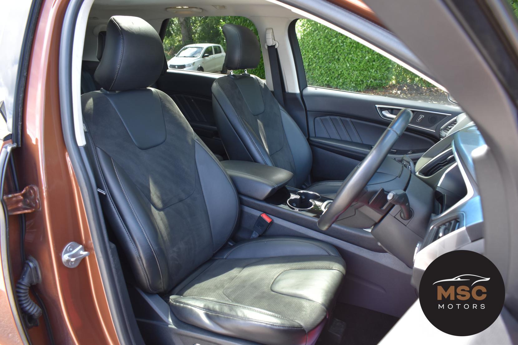 Ford Edge view 34