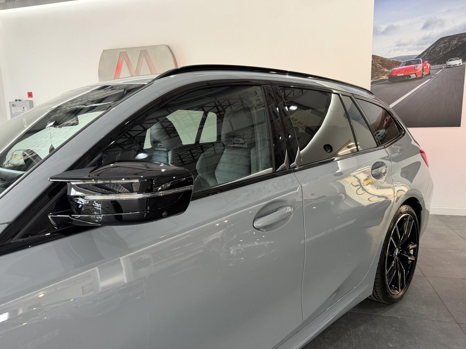BMW 3 Series view 4