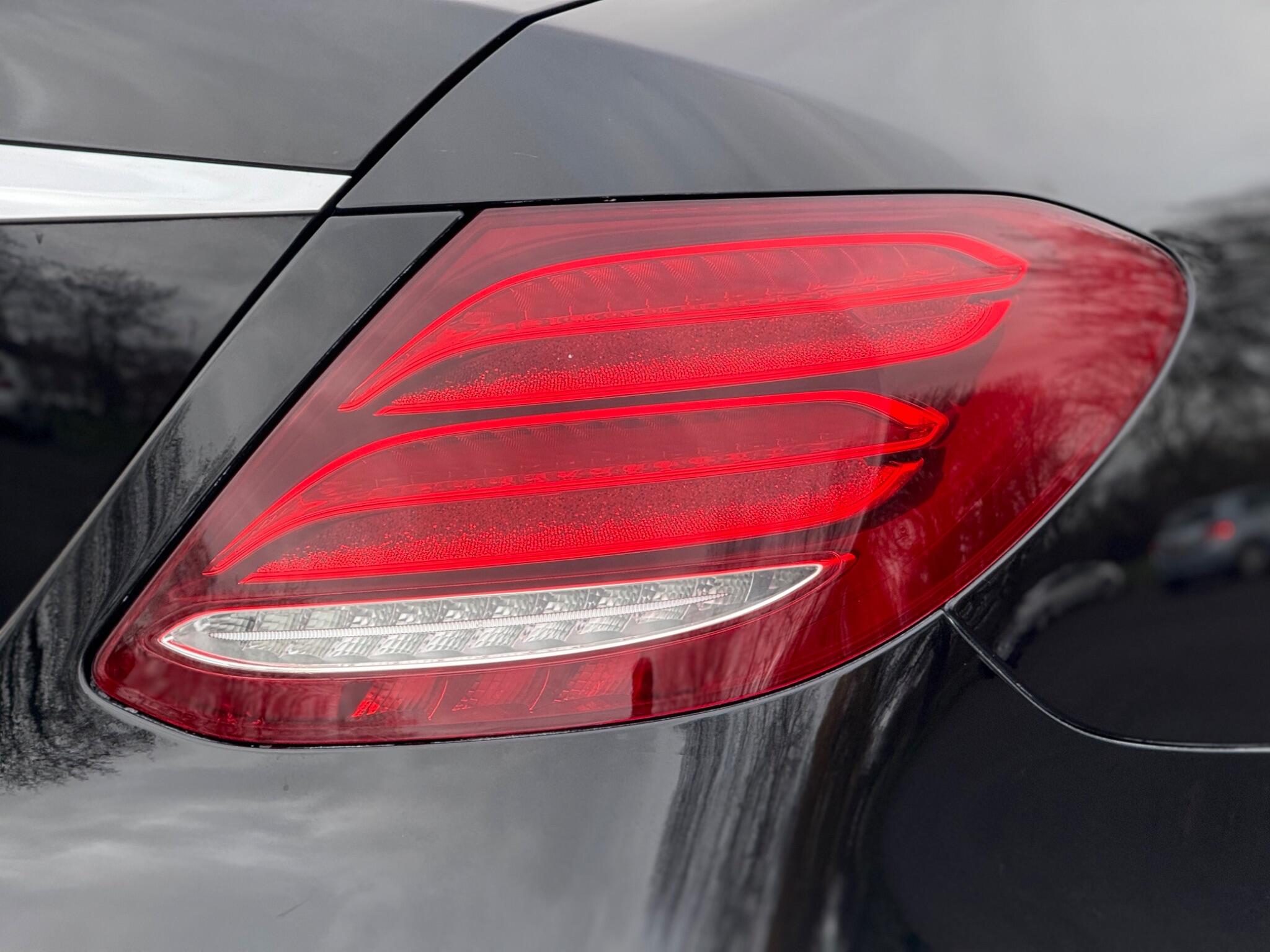Mercedes-Benz E-Class view 33