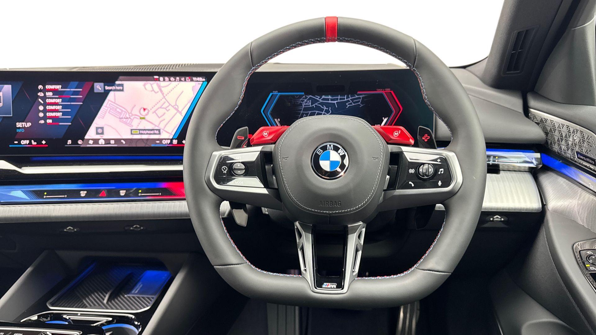 BMW M5 view 12