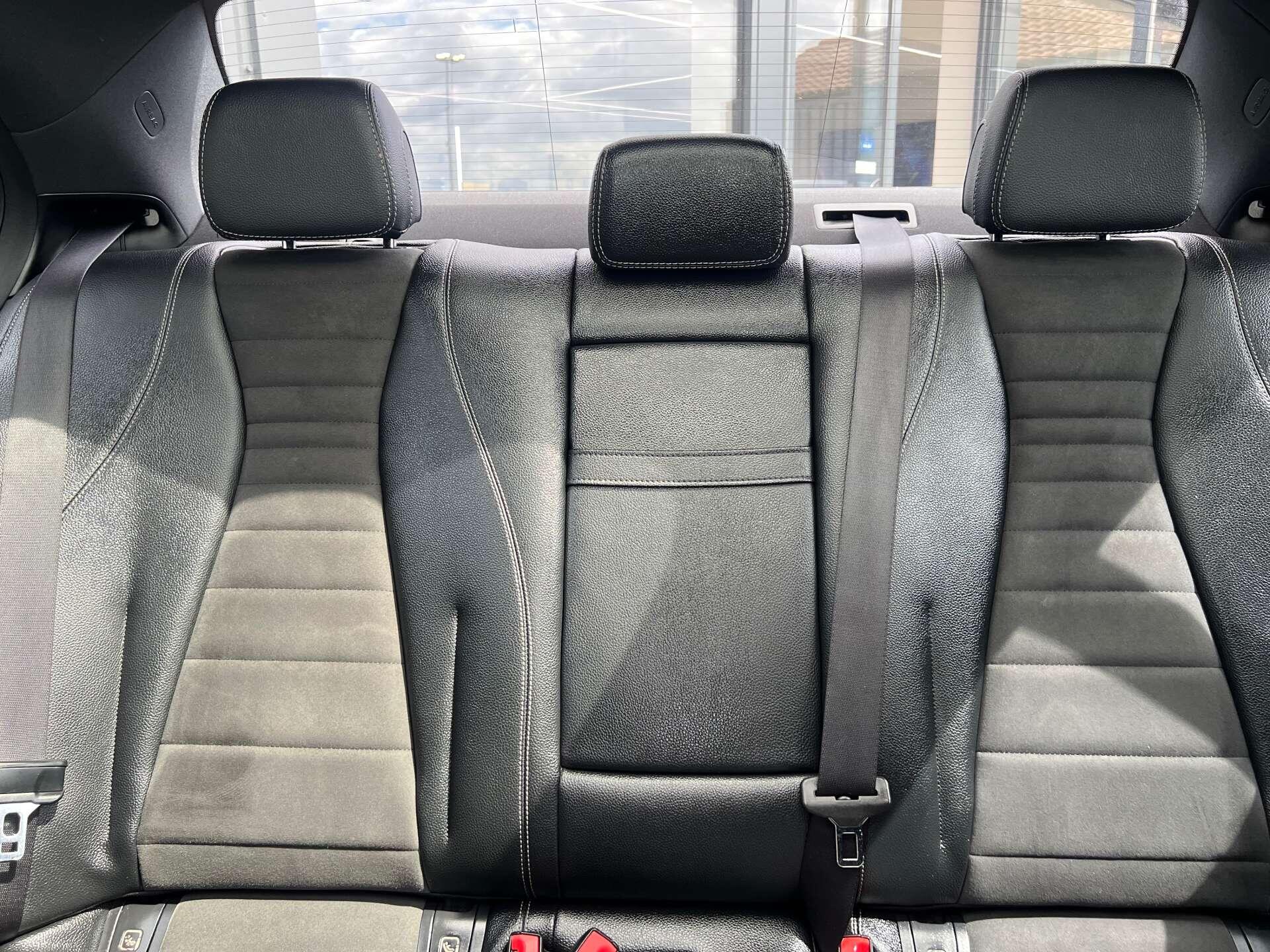 Mercedes-Benz E-Class view 41
