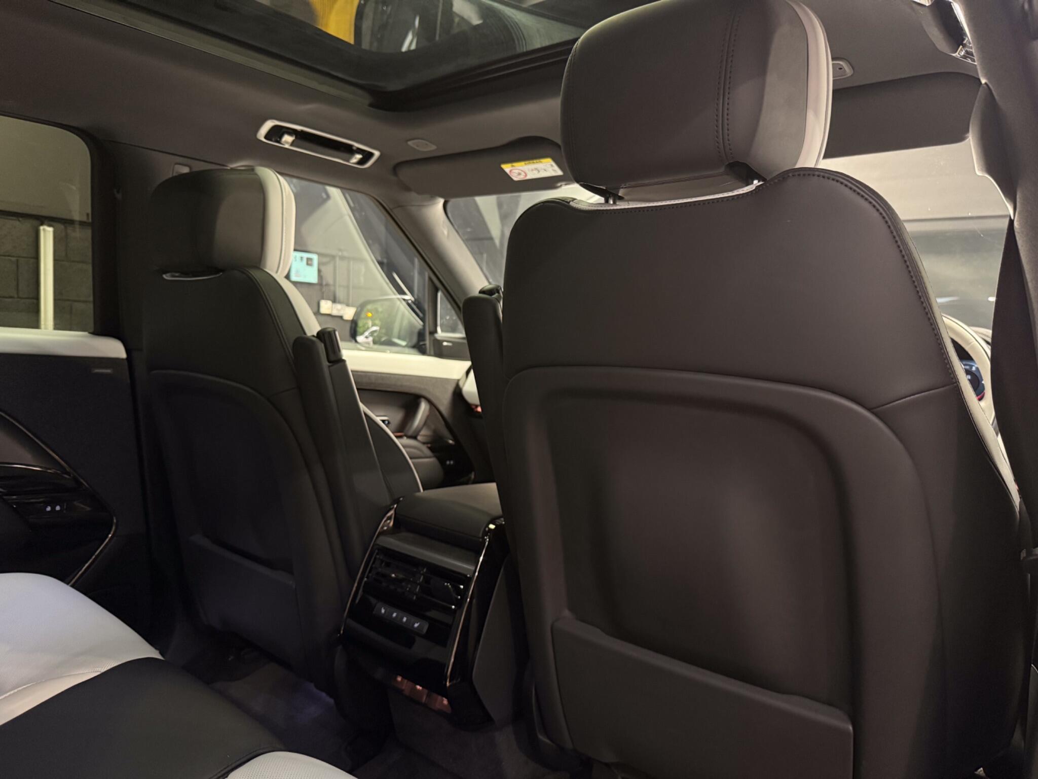 Land Rover Range Rover Sport view 32