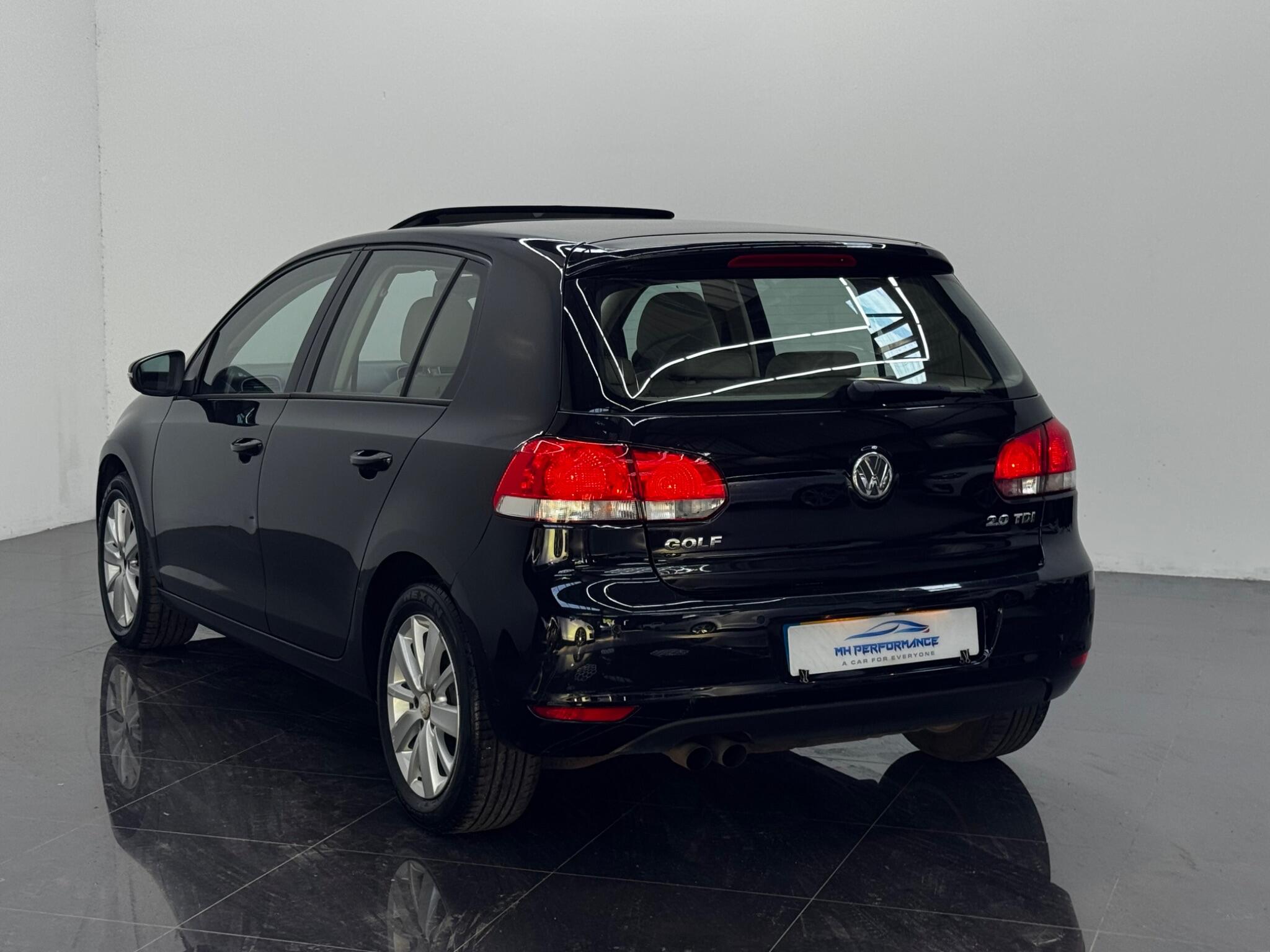 Volkswagen Golf view 67