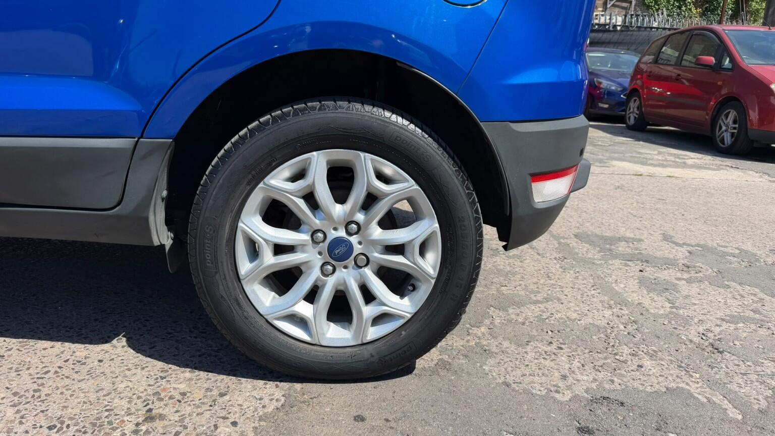 Ford Ecosport view 50