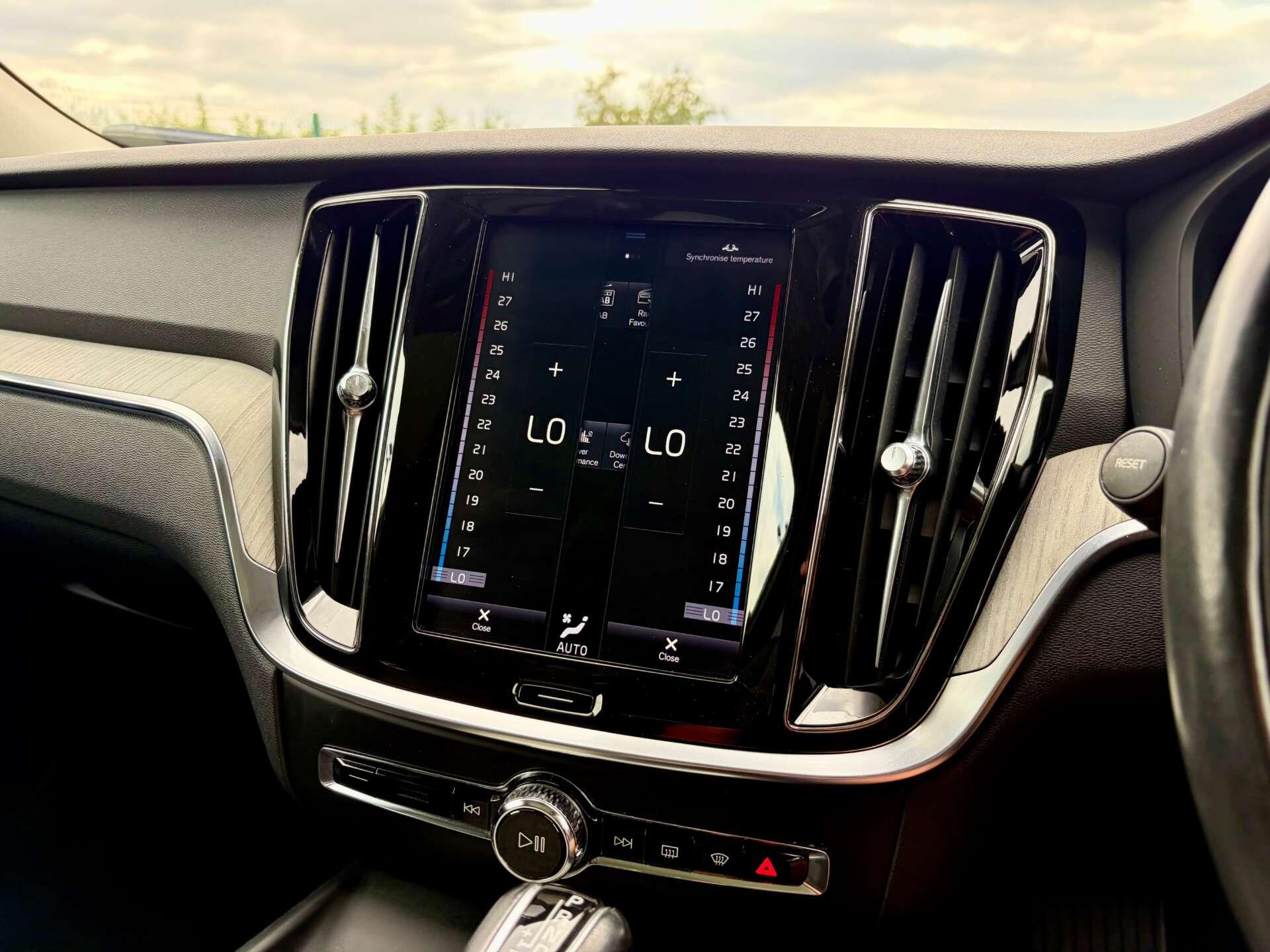 Volvo V60 view 52