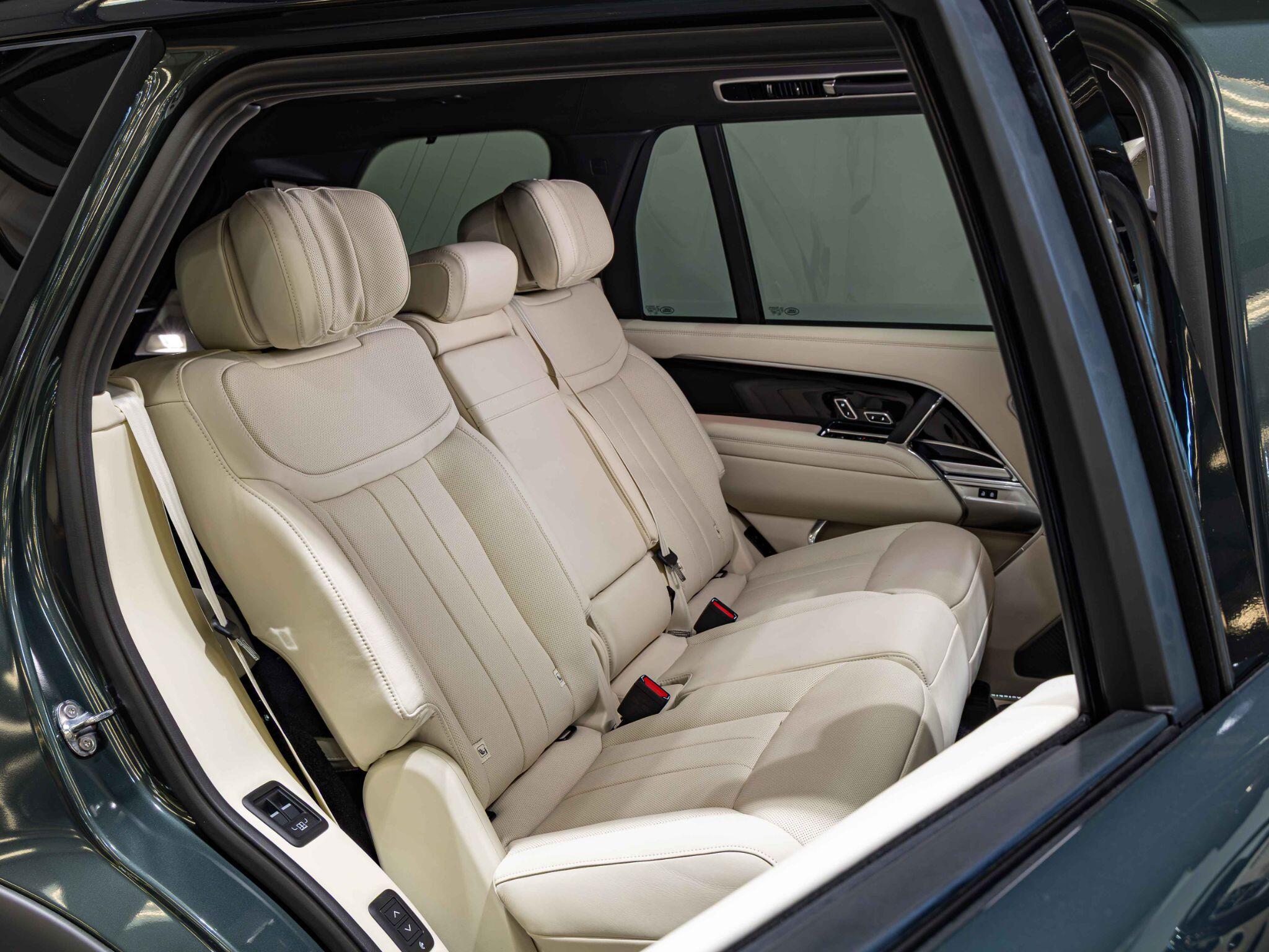 Land Rover Range Rover view 38