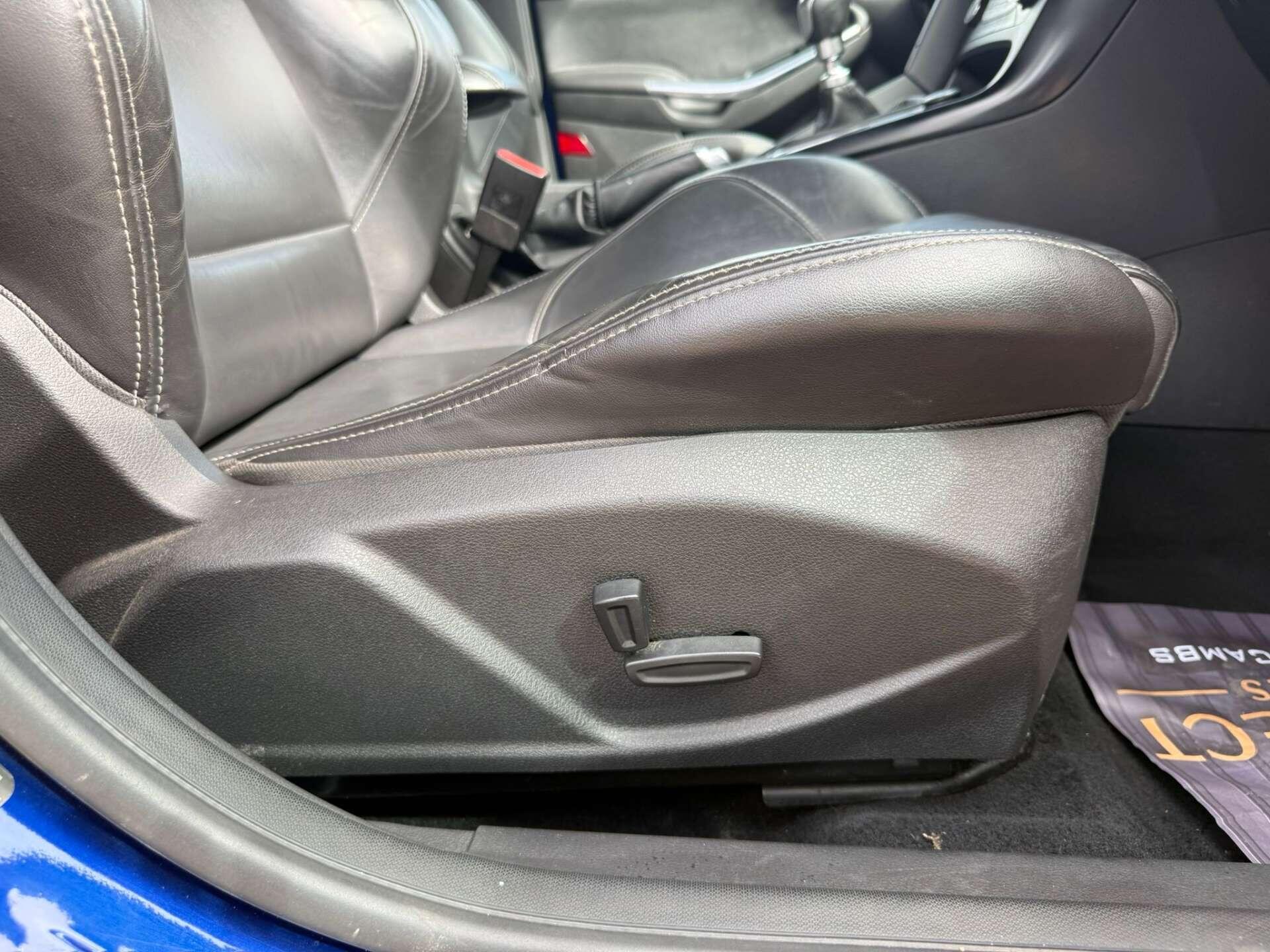 Ford Focus view 23