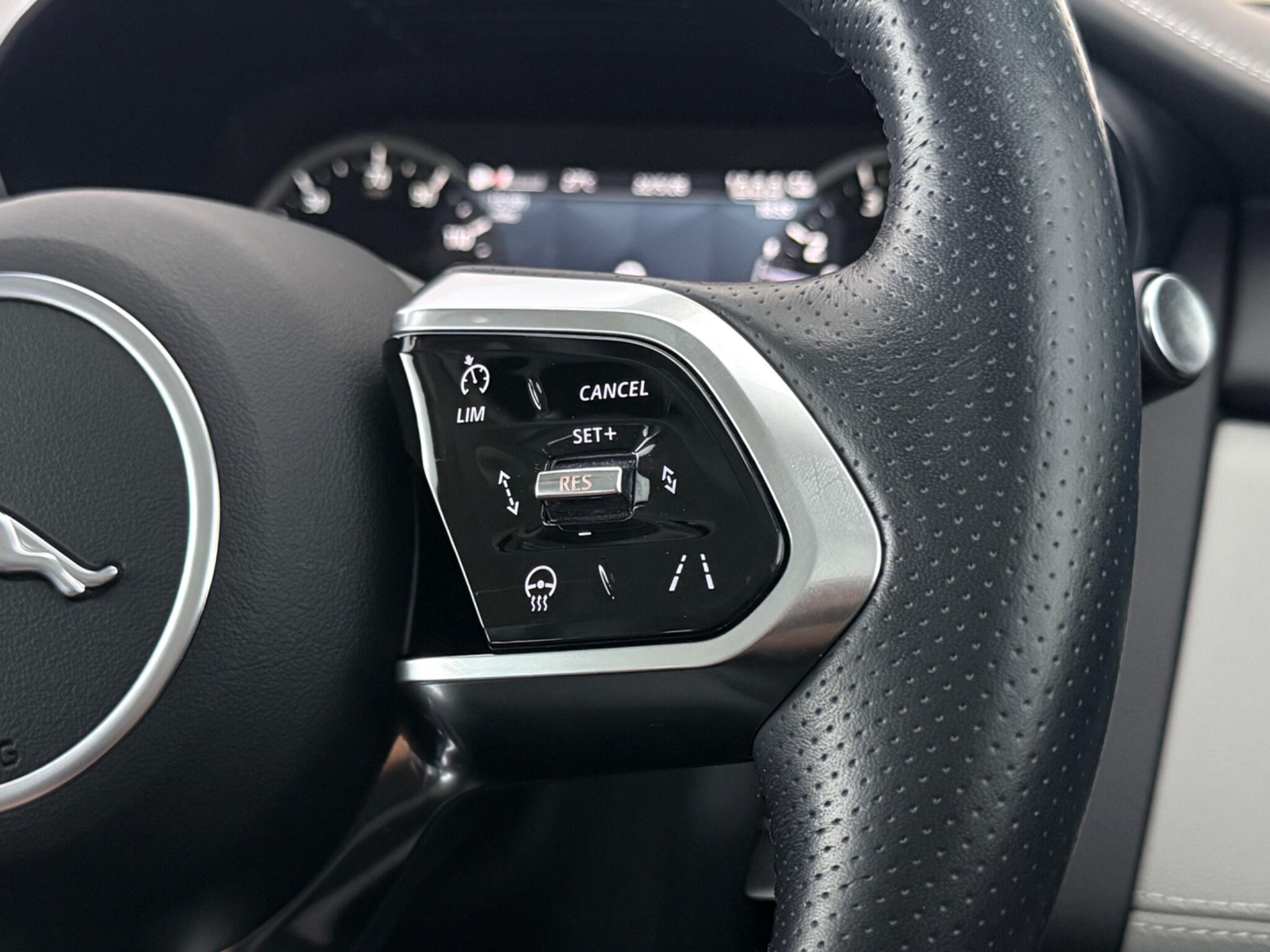 Jaguar E-Pace view 15