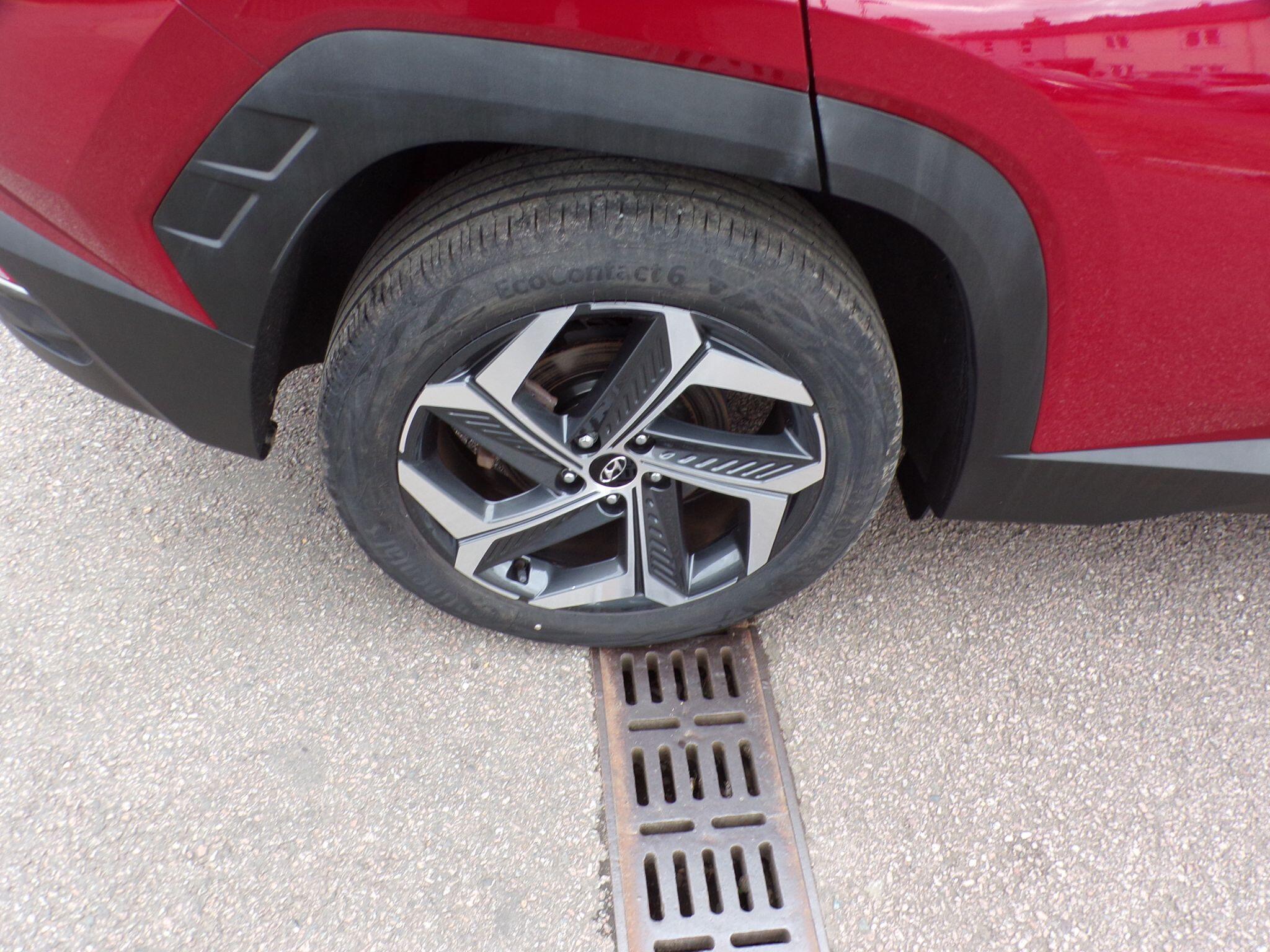 Hyundai Tucson view 11