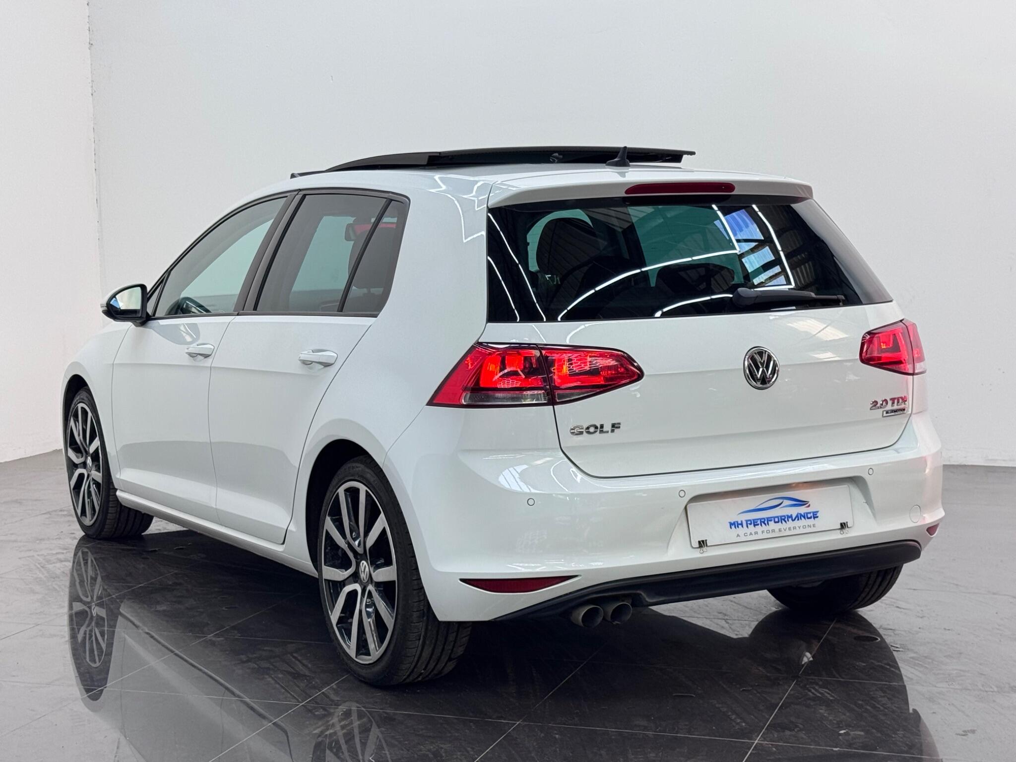 Volkswagen Golf view 6