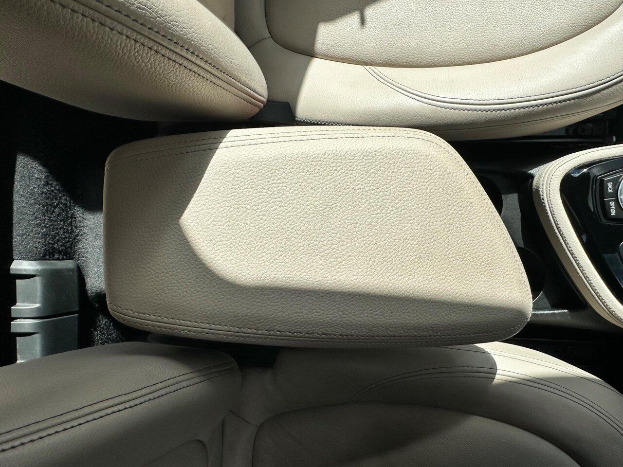 BMW 2 Series view 29