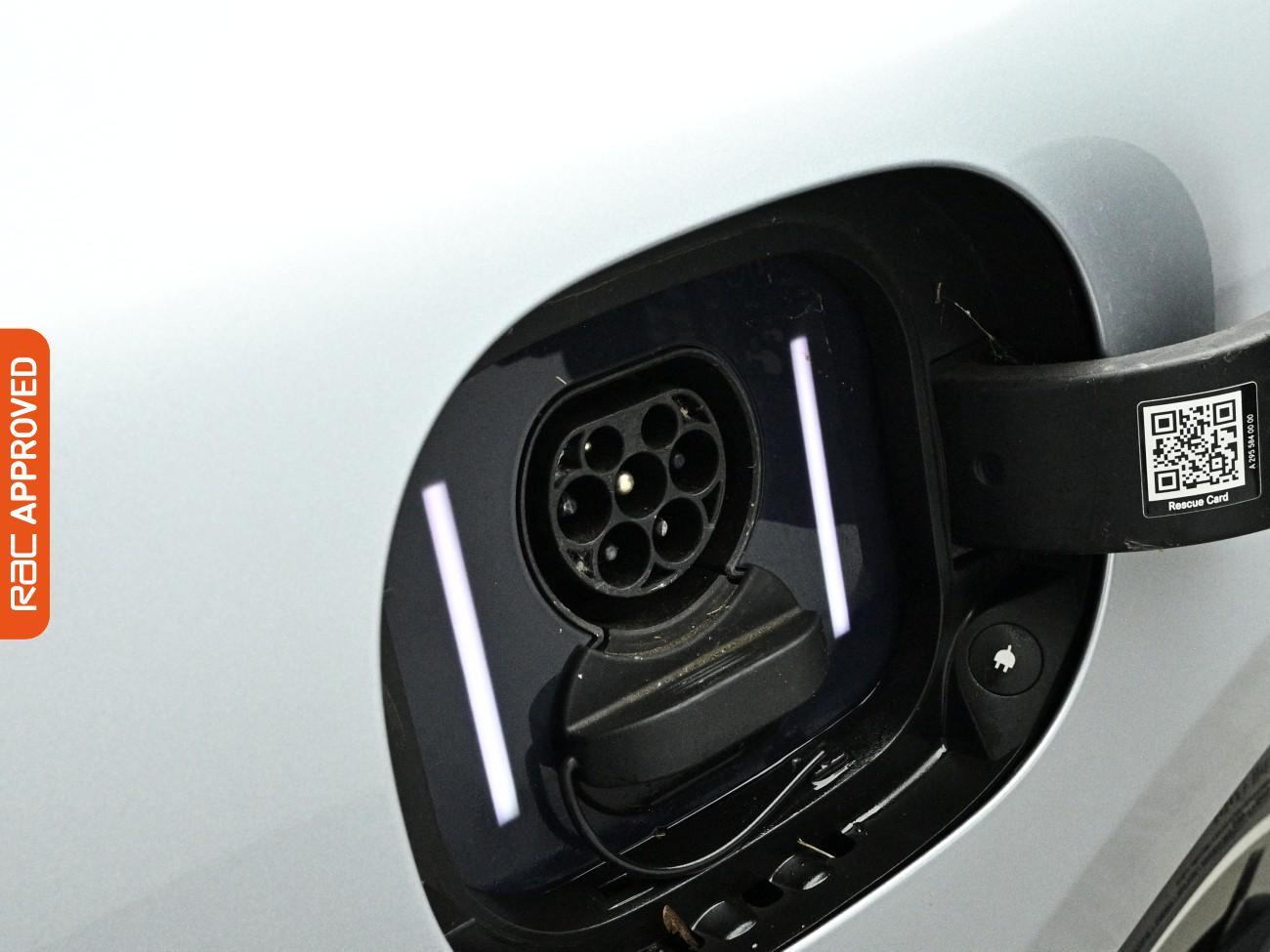 Mercedes-Benz Eqe view 14