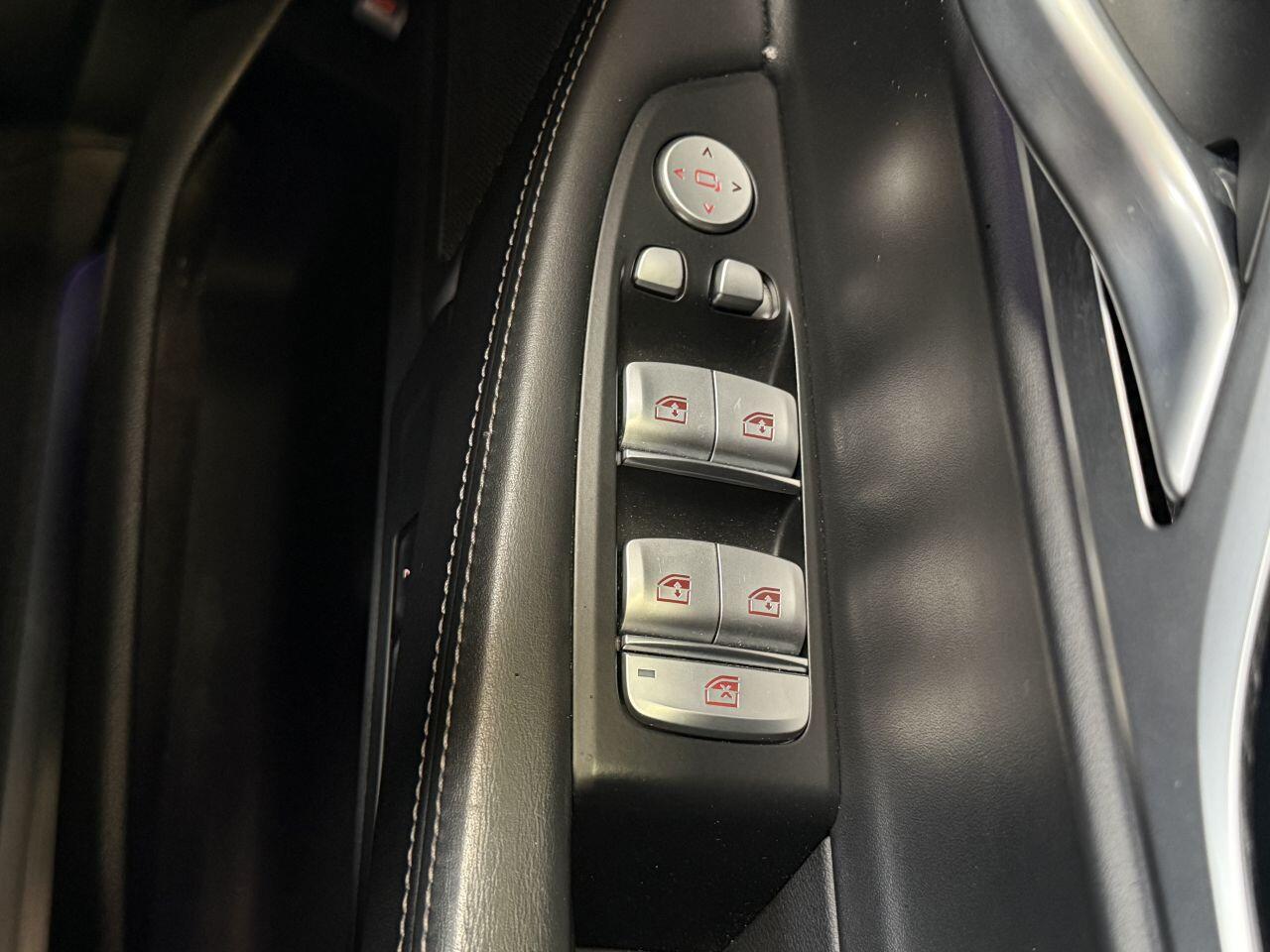 BMW 7 Series view 47