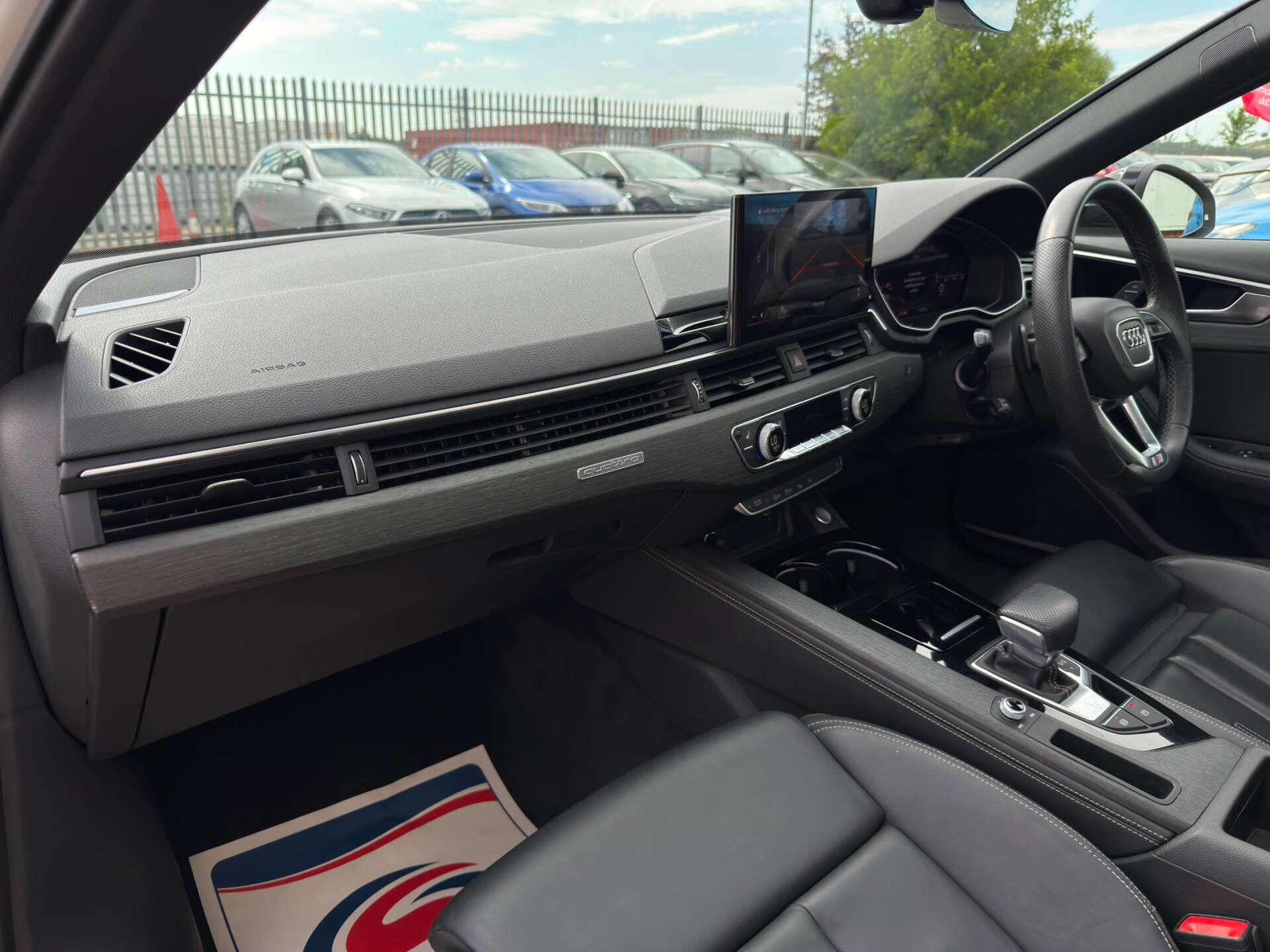 Audi A4 view 46